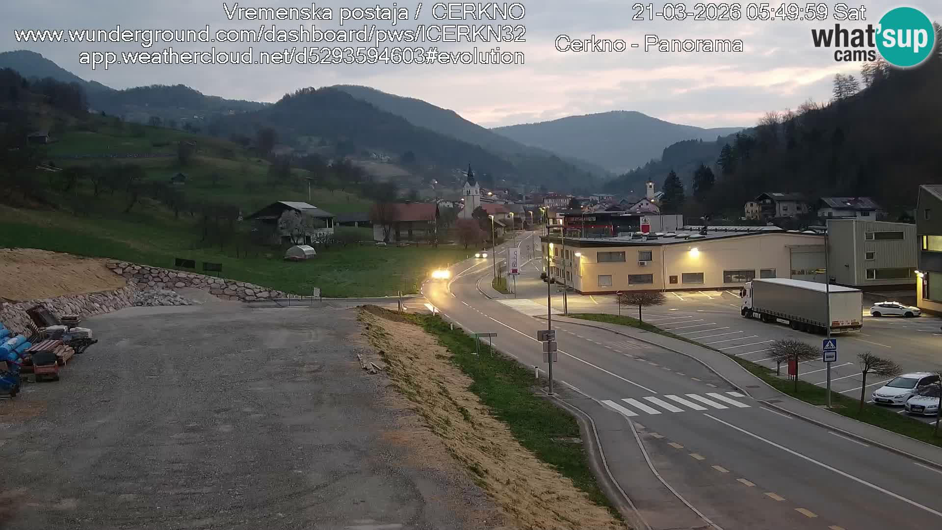 Cerkno entrada a la ciudad Webcam en vivo