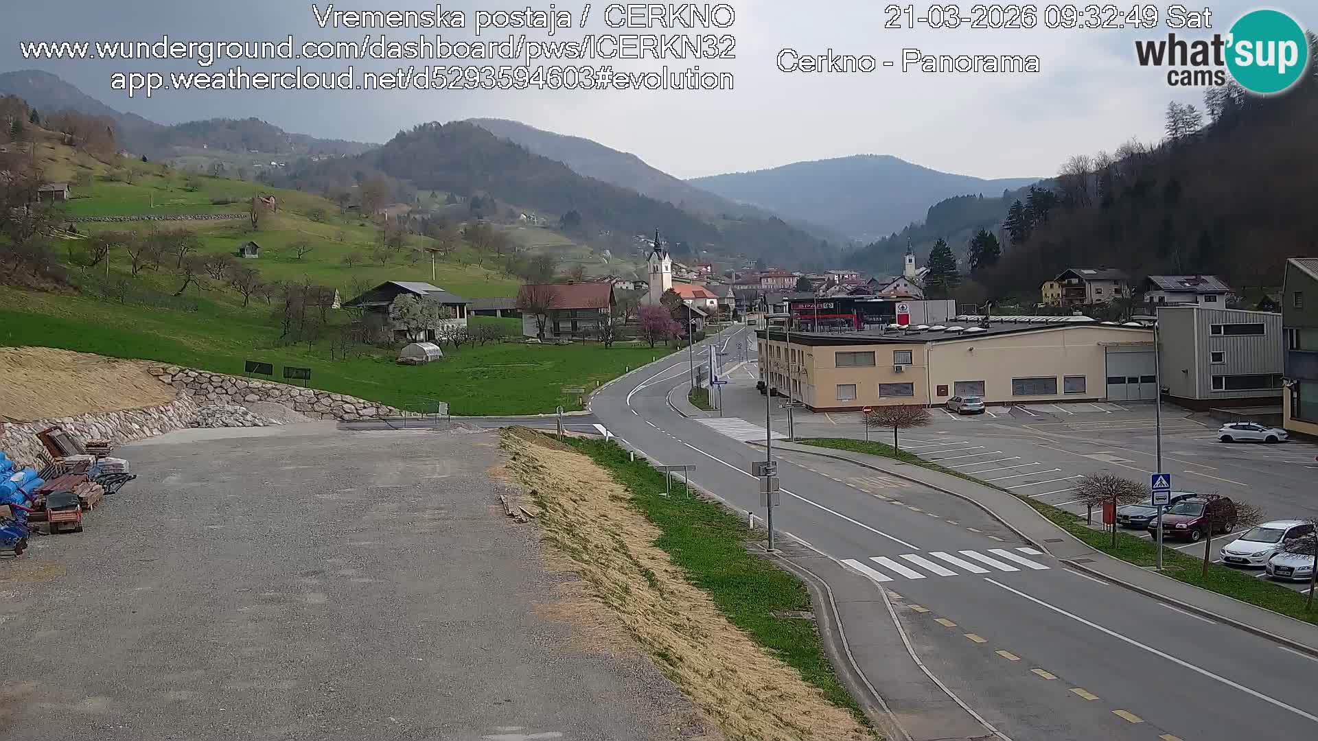 Cerkno entrada a la ciudad Webcam en vivo