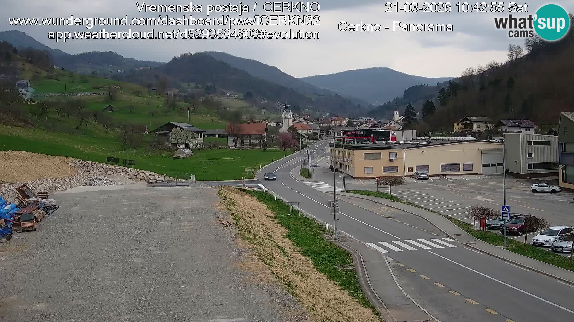 Cerkno entrada a la ciudad Webcam en vivo