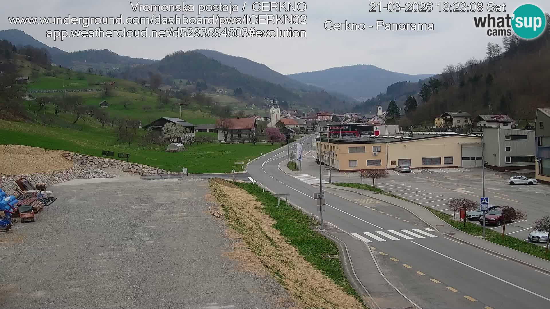 Cerkno entrada a la ciudad Webcam en vivo