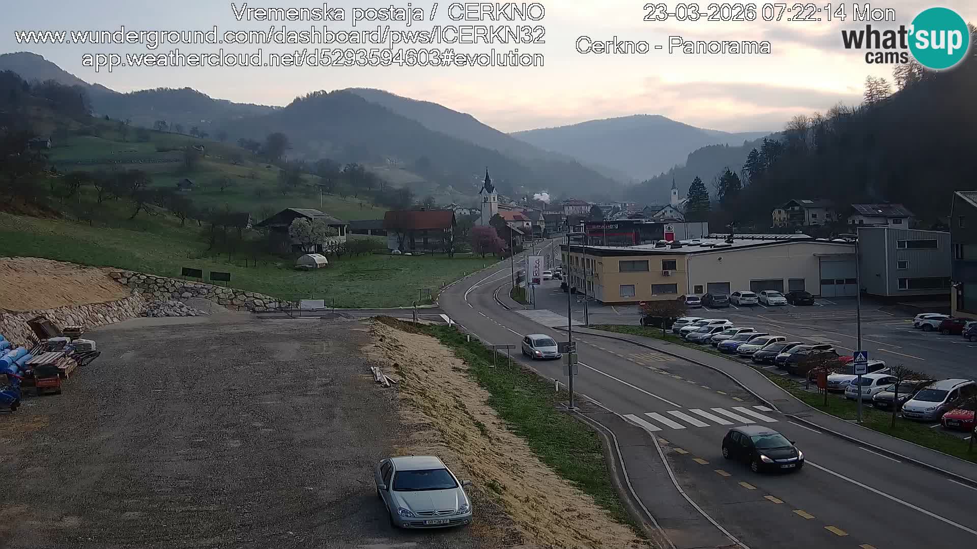 Webcam en direct – Entrée de la ville de Cerkno