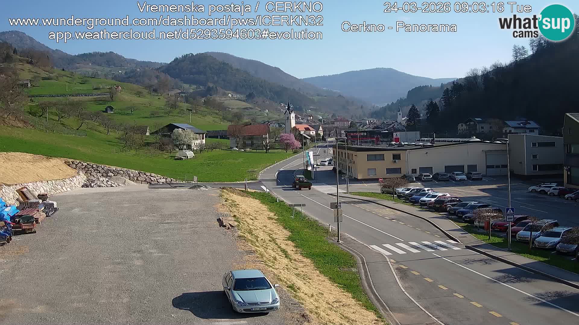 Cerkno city entrance Live Webcam