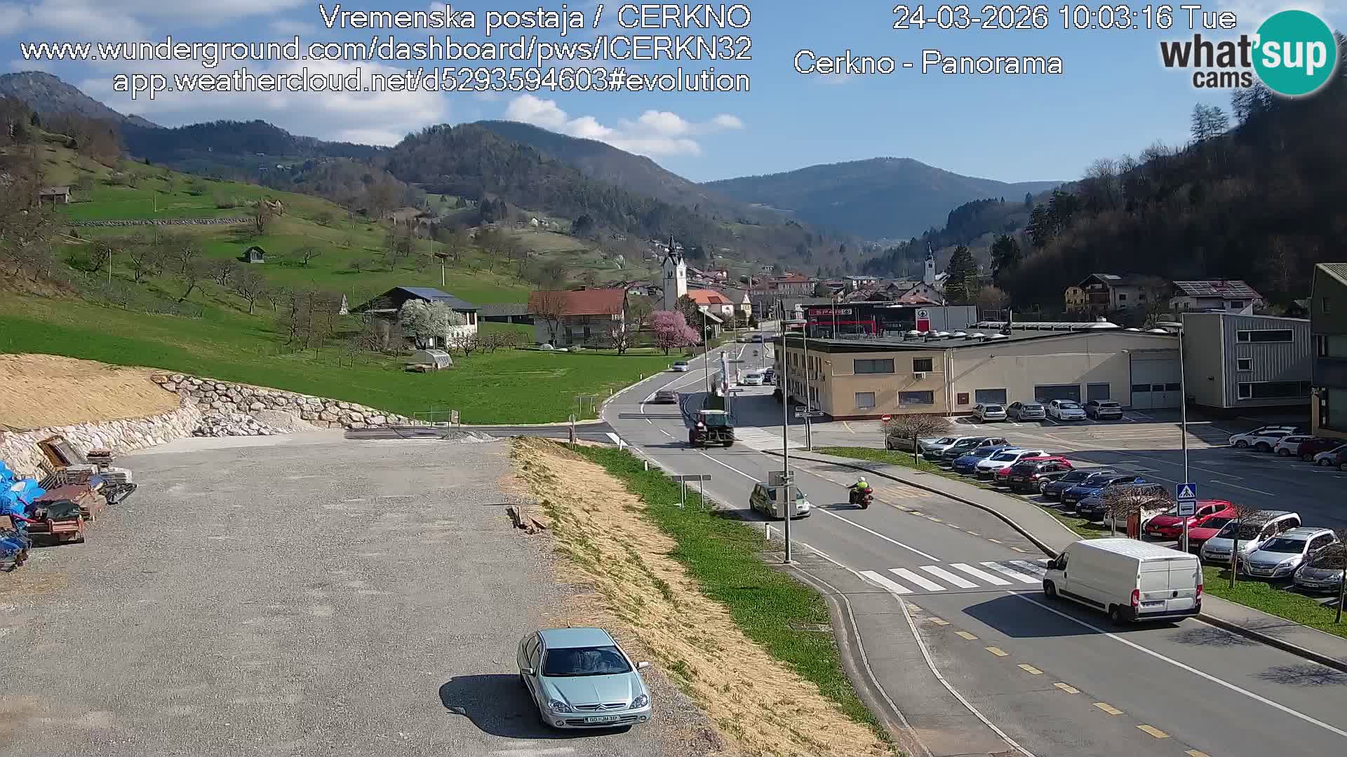 Webcam en direct – Entrée de la ville de Cerkno