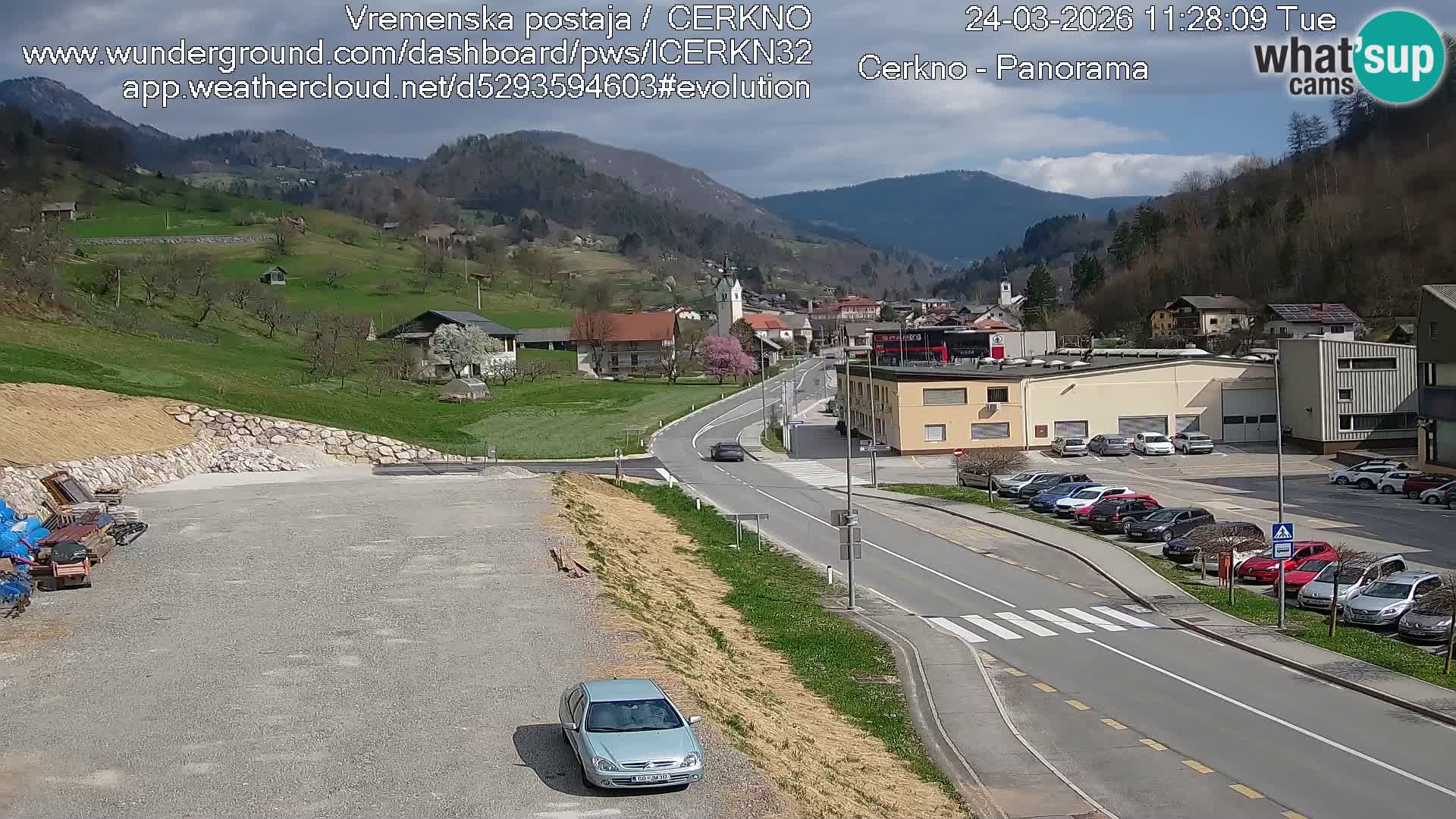 Cerkno entrada a la ciudad Webcam en vivo