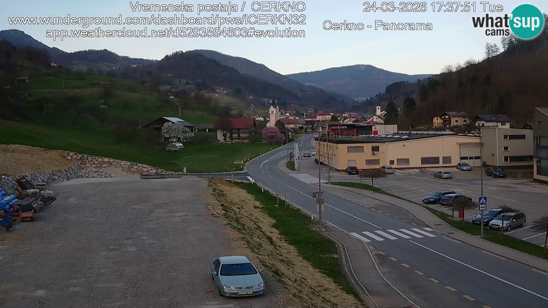 Cerkno entrada a la ciudad Webcam en vivo
