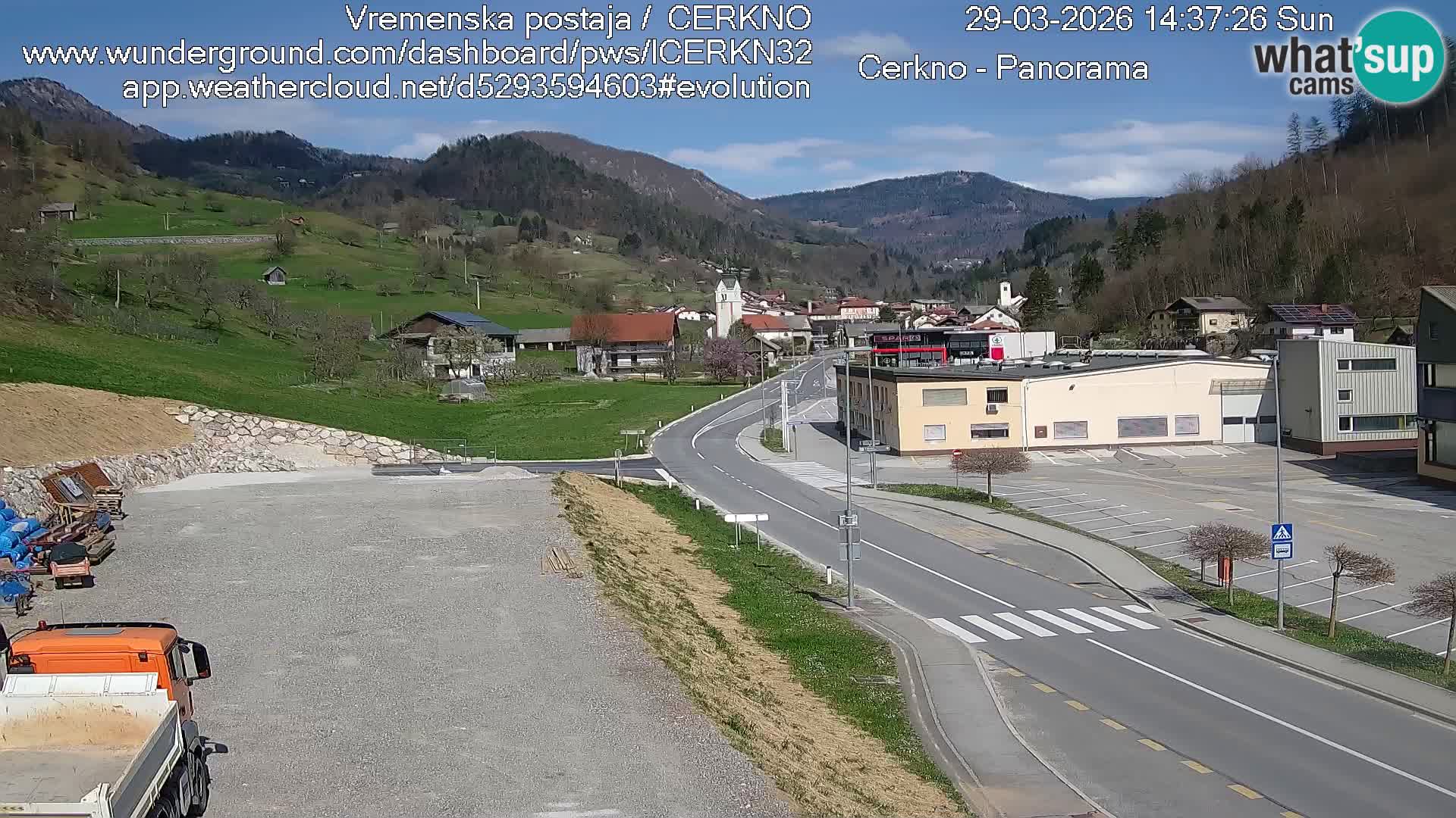 Cerkno entrada a la ciudad Webcam en vivo