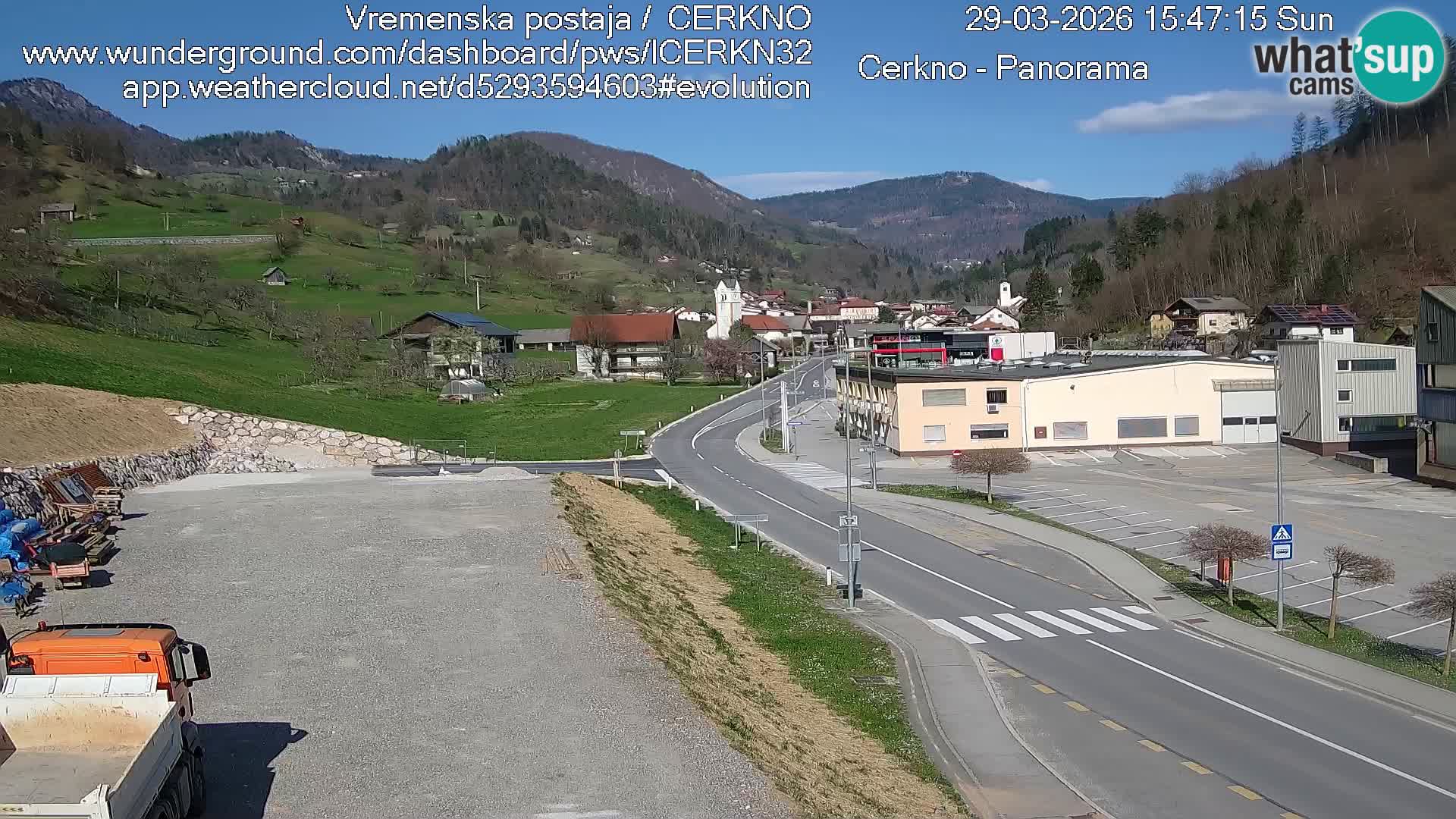 Webcam en direct – Entrée de la ville de Cerkno