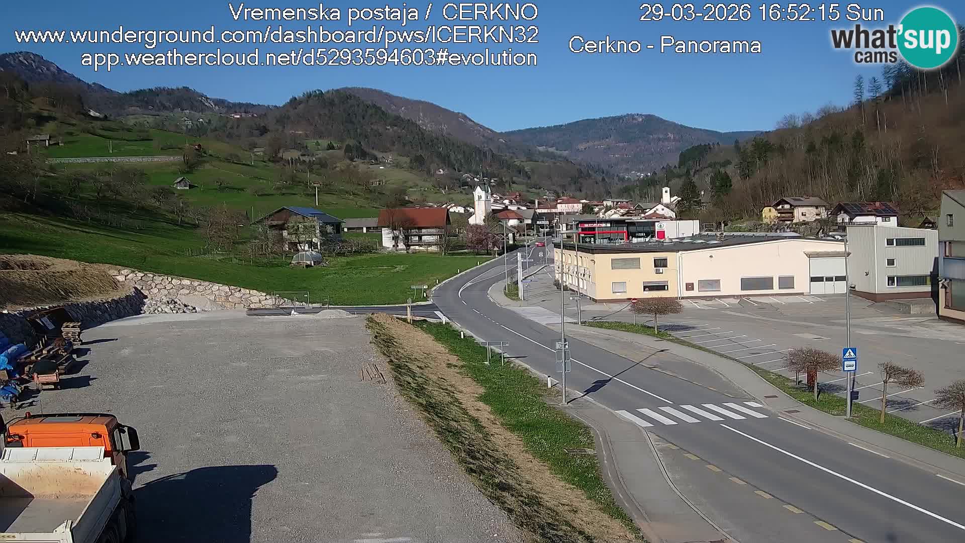 Cerkno entrada a la ciudad Webcam en vivo