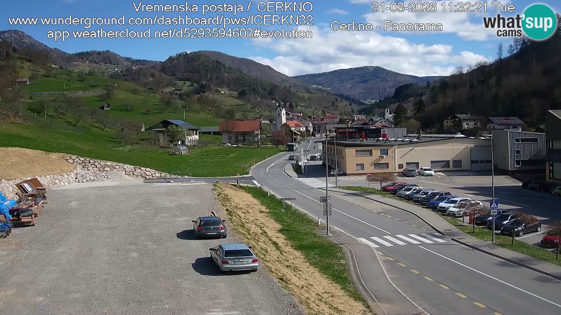Webcam en direct – Entrée de la ville de Cerkno