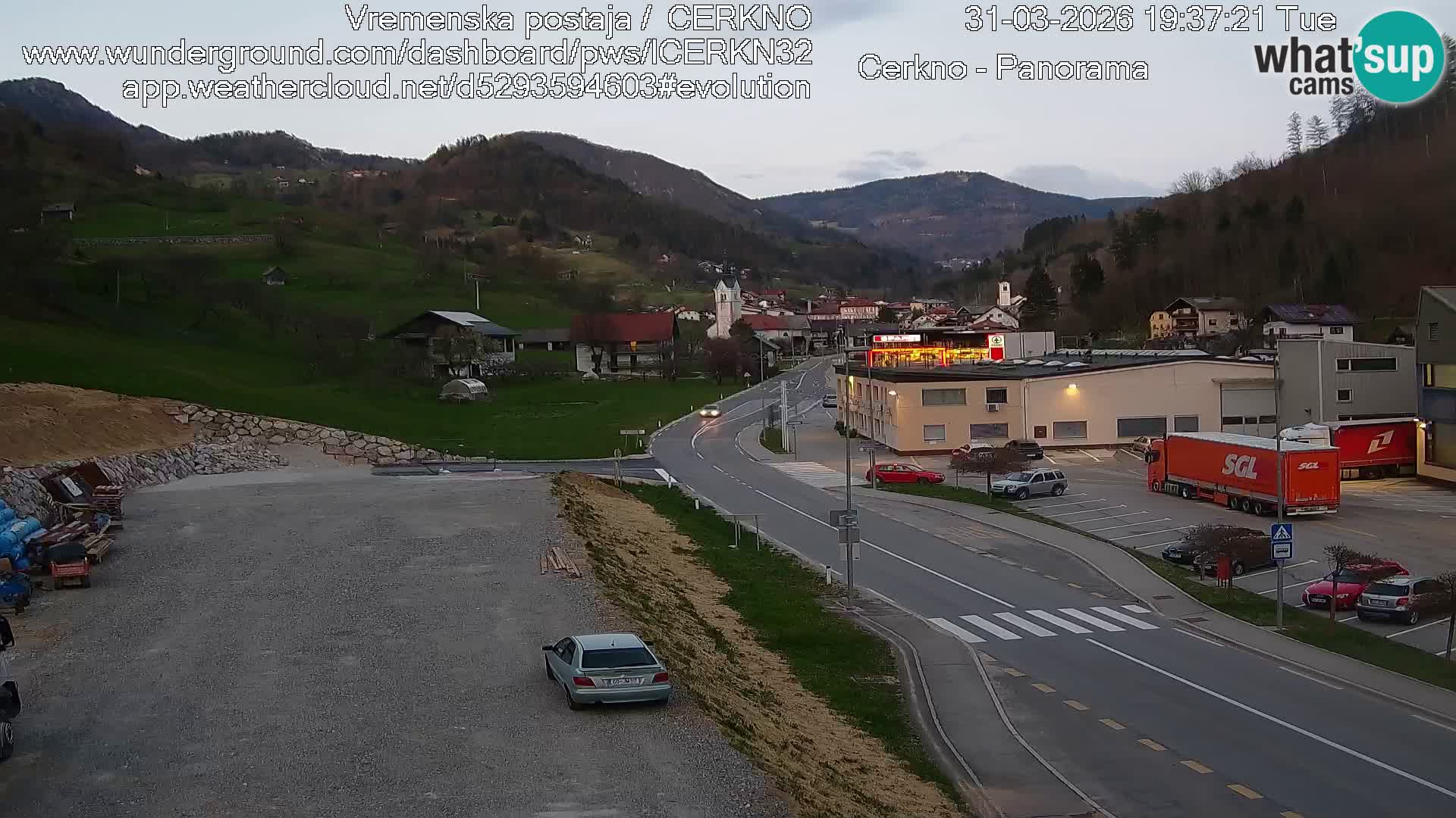 Webcam en direct – Entrée de la ville de Cerkno