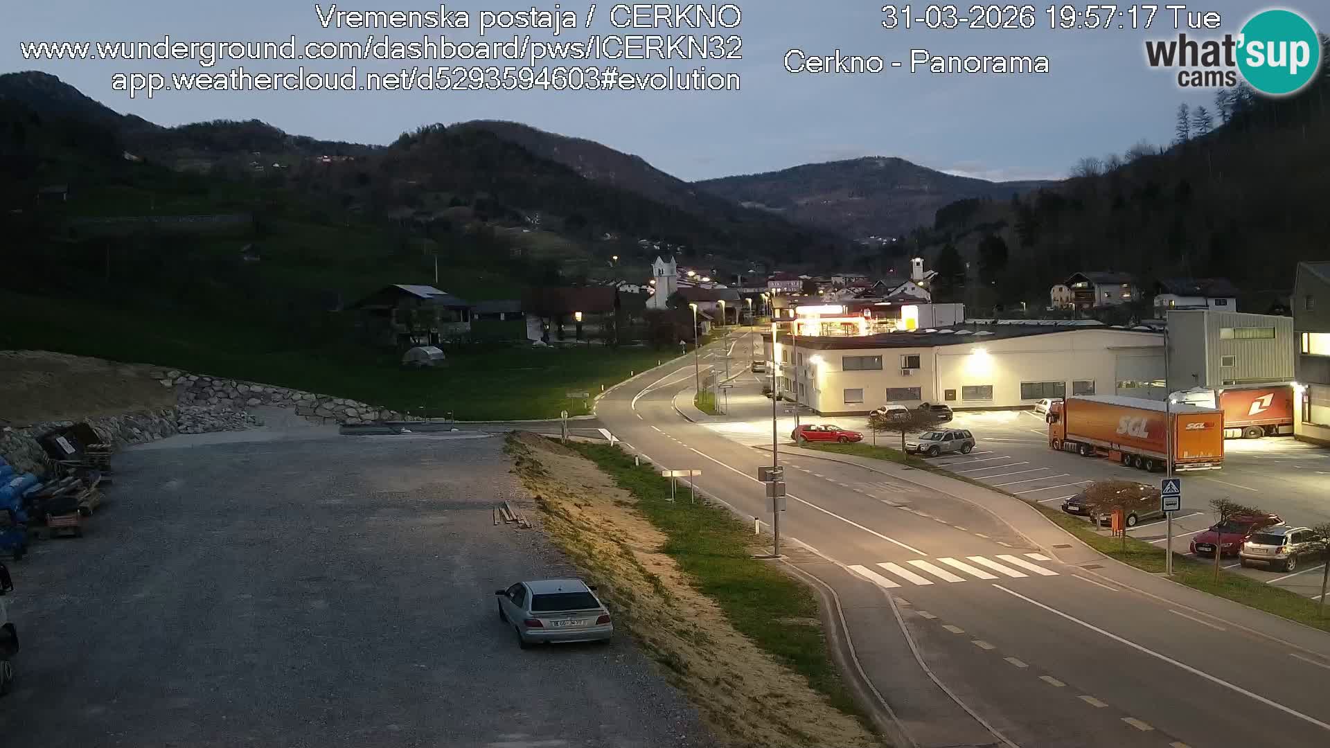 Webcam en direct – Entrée de la ville de Cerkno