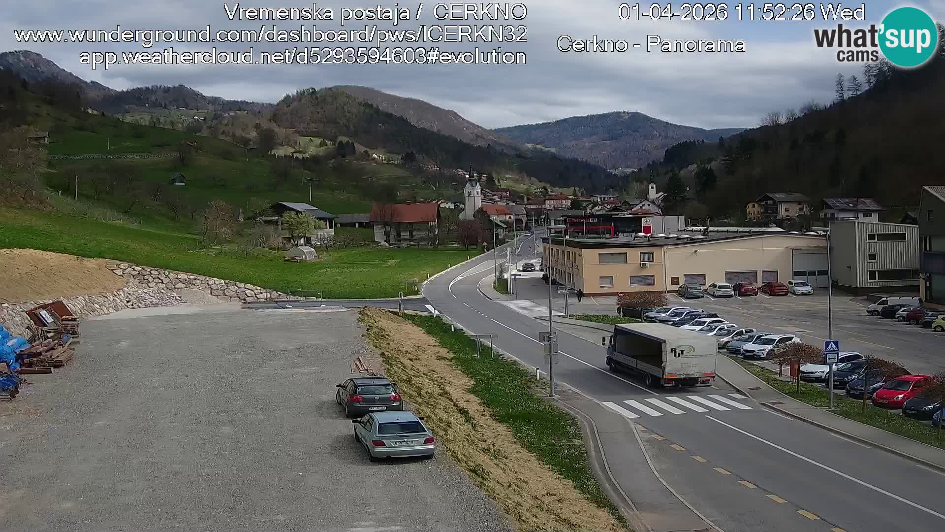 Webcam en direct – Entrée de la ville de Cerkno