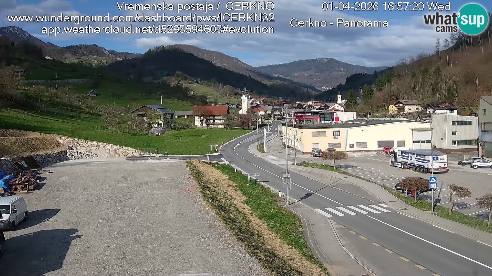 Cerkno city entrance Live Webcam