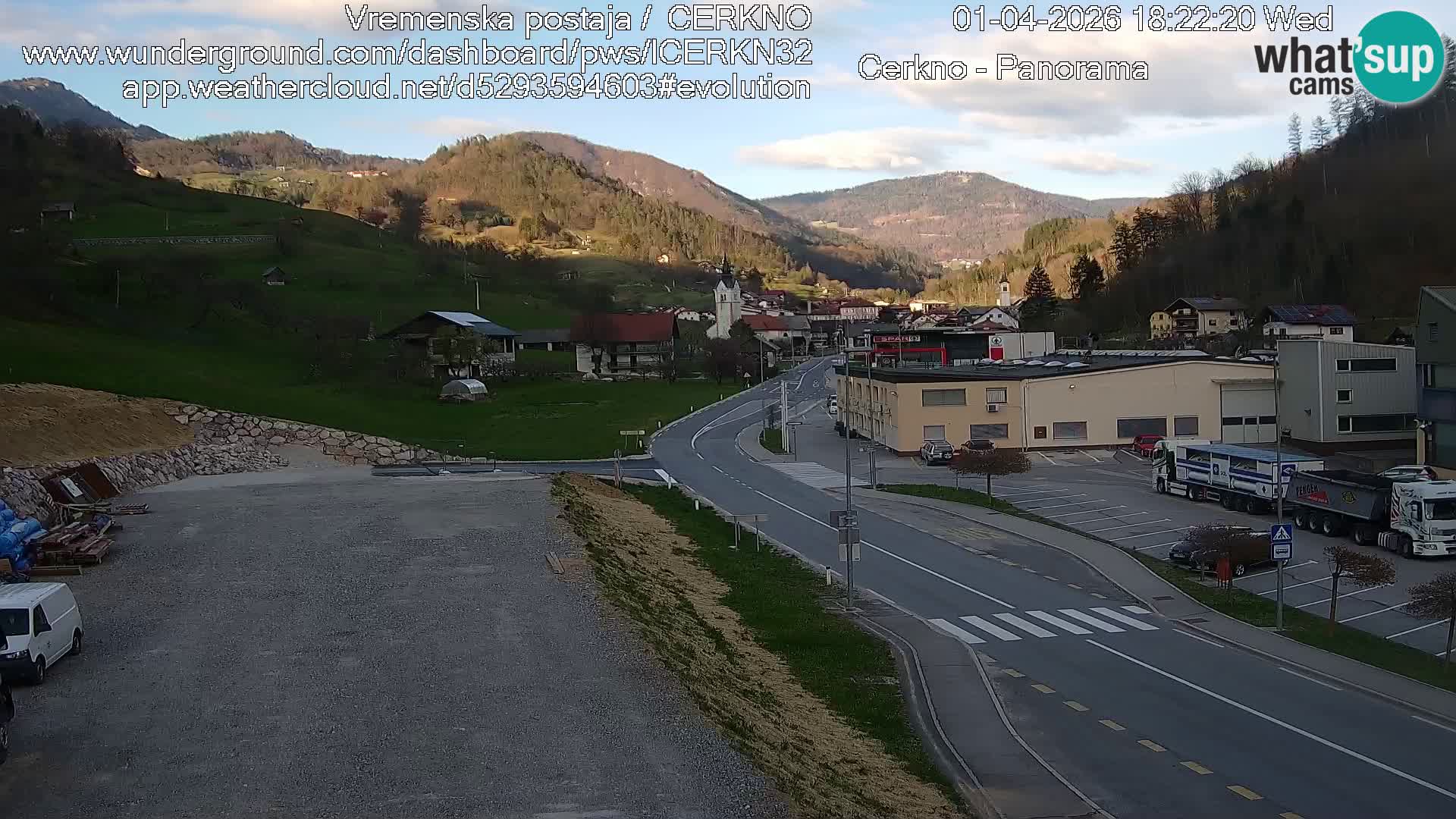 Webcam en direct – Entrée de la ville de Cerkno