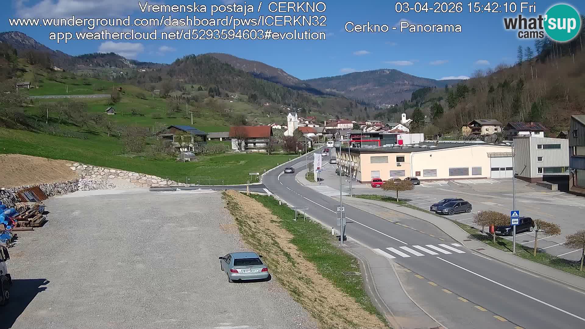 Webcam en direct – Entrée de la ville de Cerkno