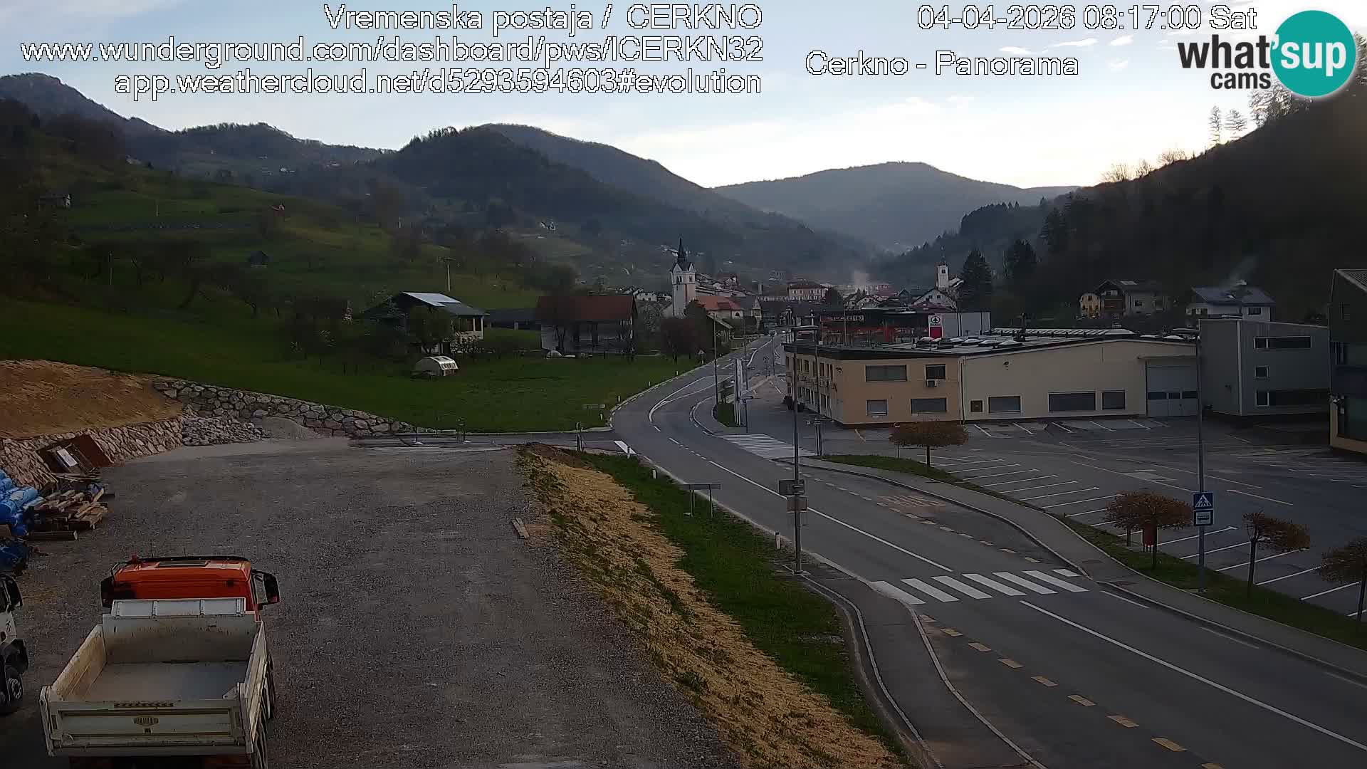 Webcam en direct – Entrée de la ville de Cerkno
