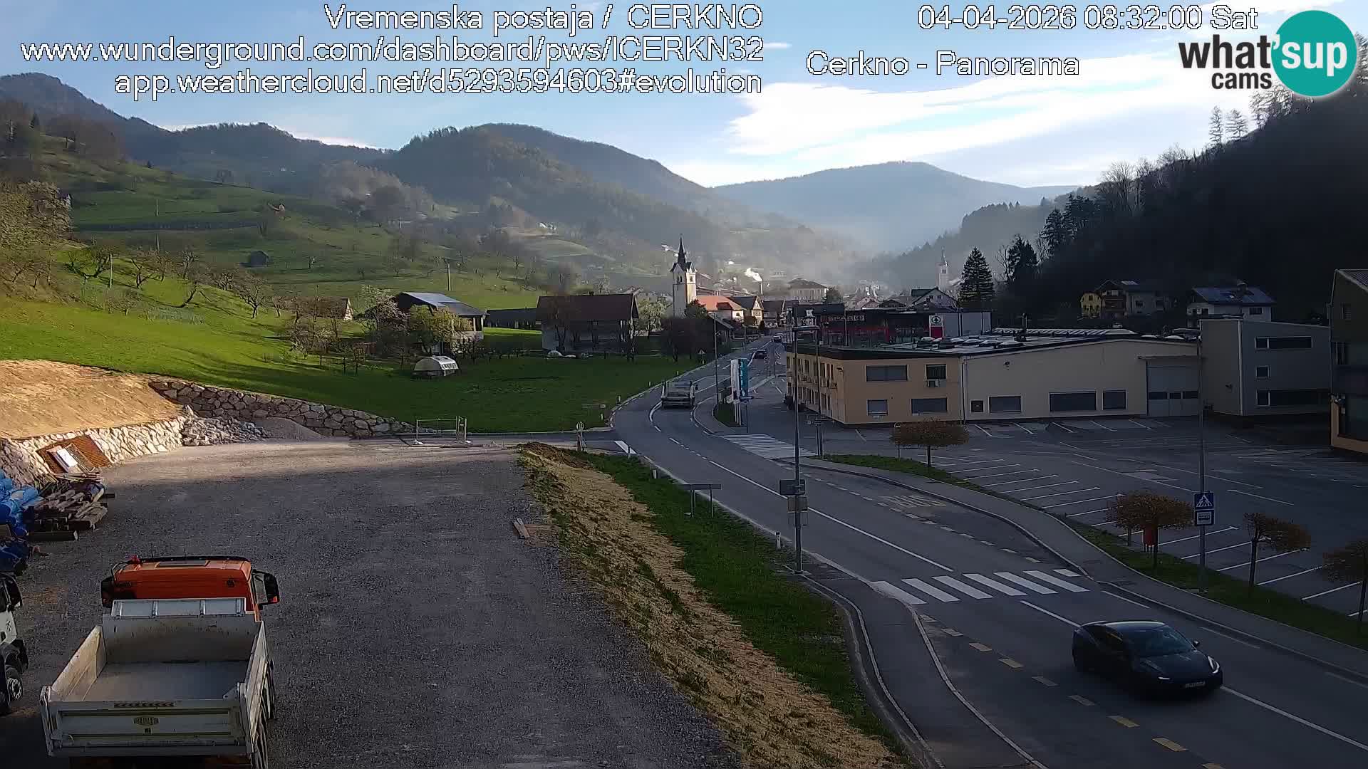 Webcam en direct – Entrée de la ville de Cerkno