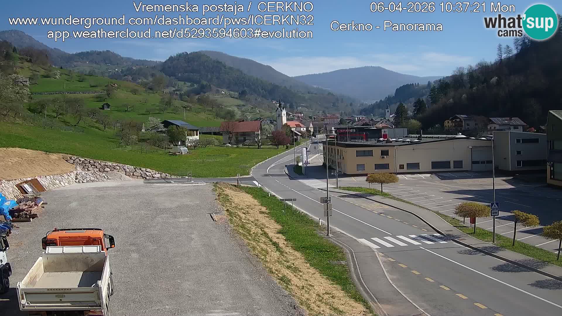 Cerkno entrada a la ciudad Webcam en vivo