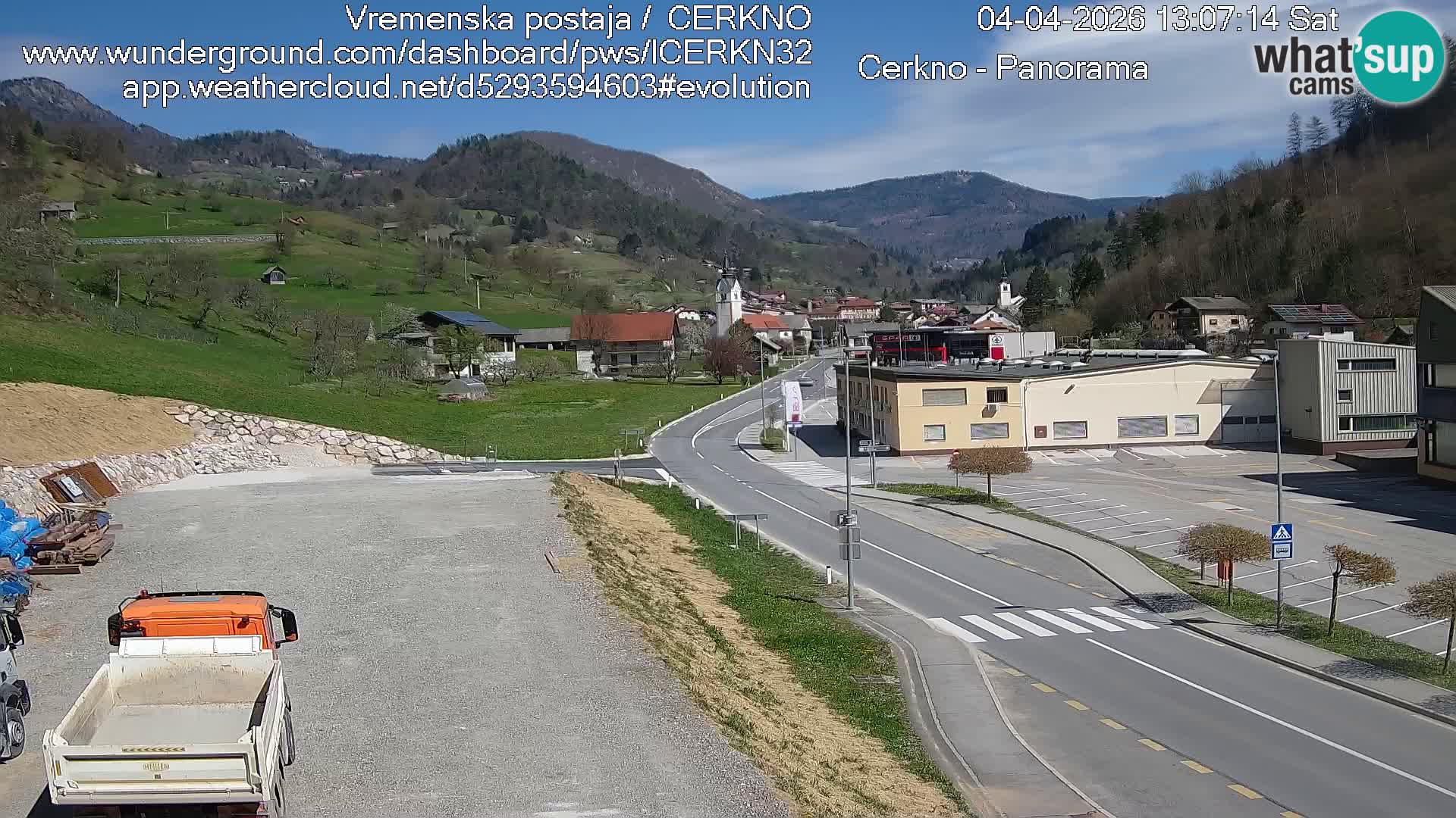 Webcam en direct – Entrée de la ville de Cerkno