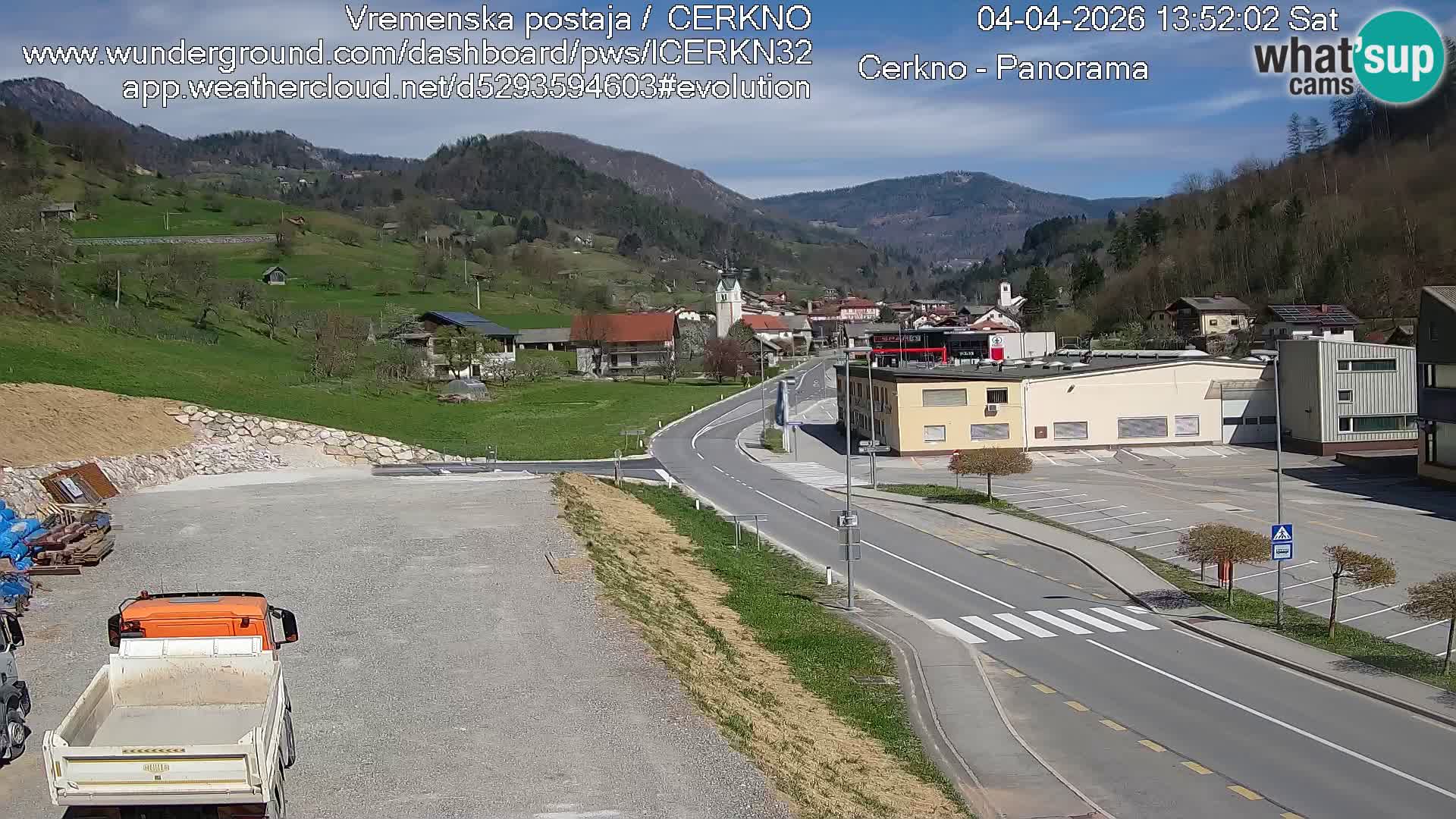 Webcam en direct – Entrée de la ville de Cerkno