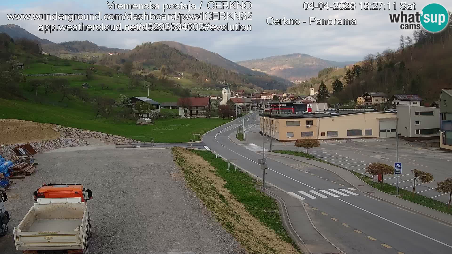 Webcam en direct – Entrée de la ville de Cerkno
