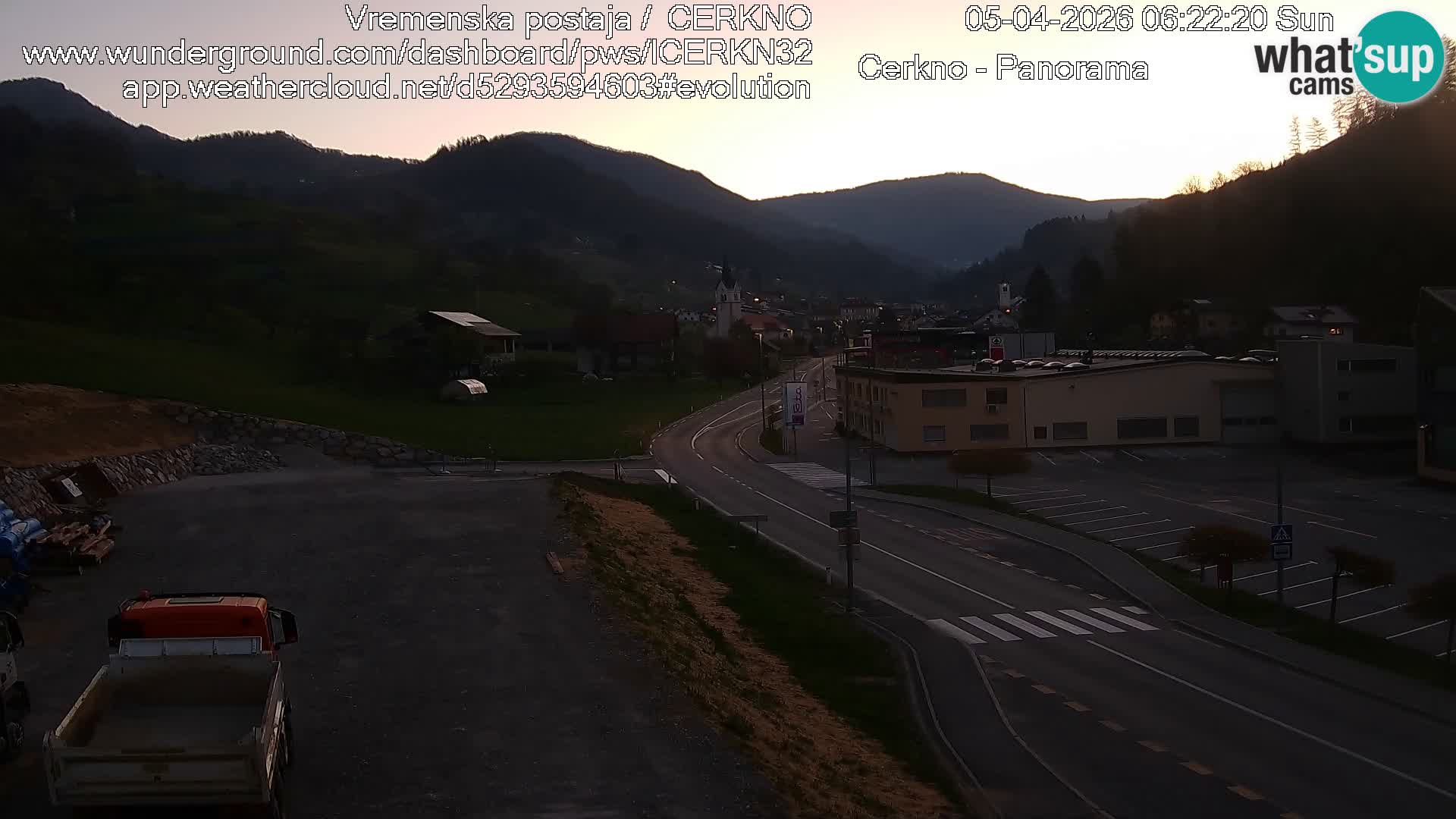 Webcam en direct – Entrée de la ville de Cerkno