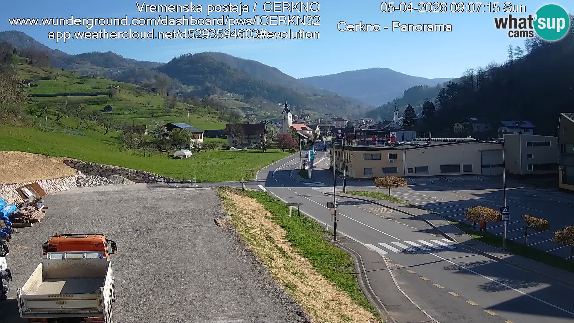 Webcam en direct – Entrée de la ville de Cerkno