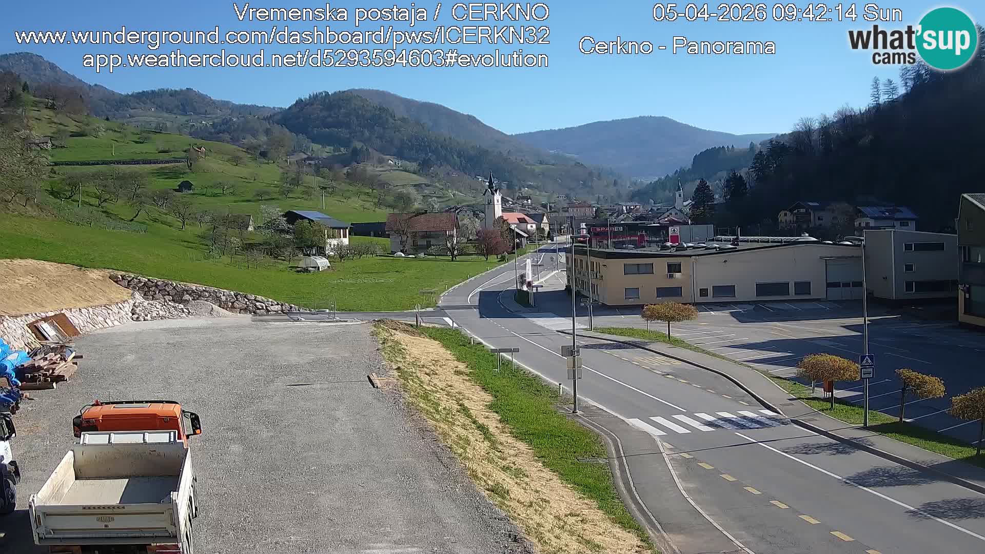 Cerkno city entrance Live Webcam