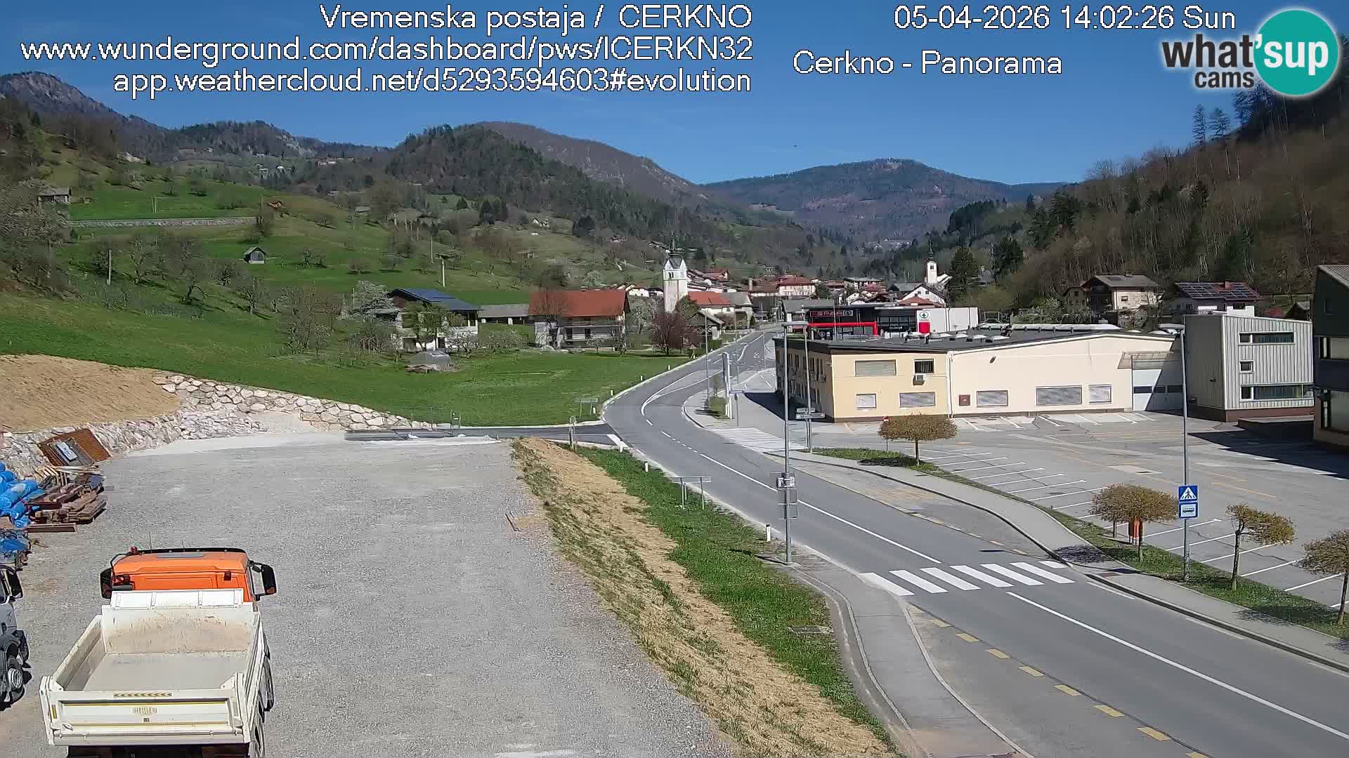 Webcam en direct – Entrée de la ville de Cerkno