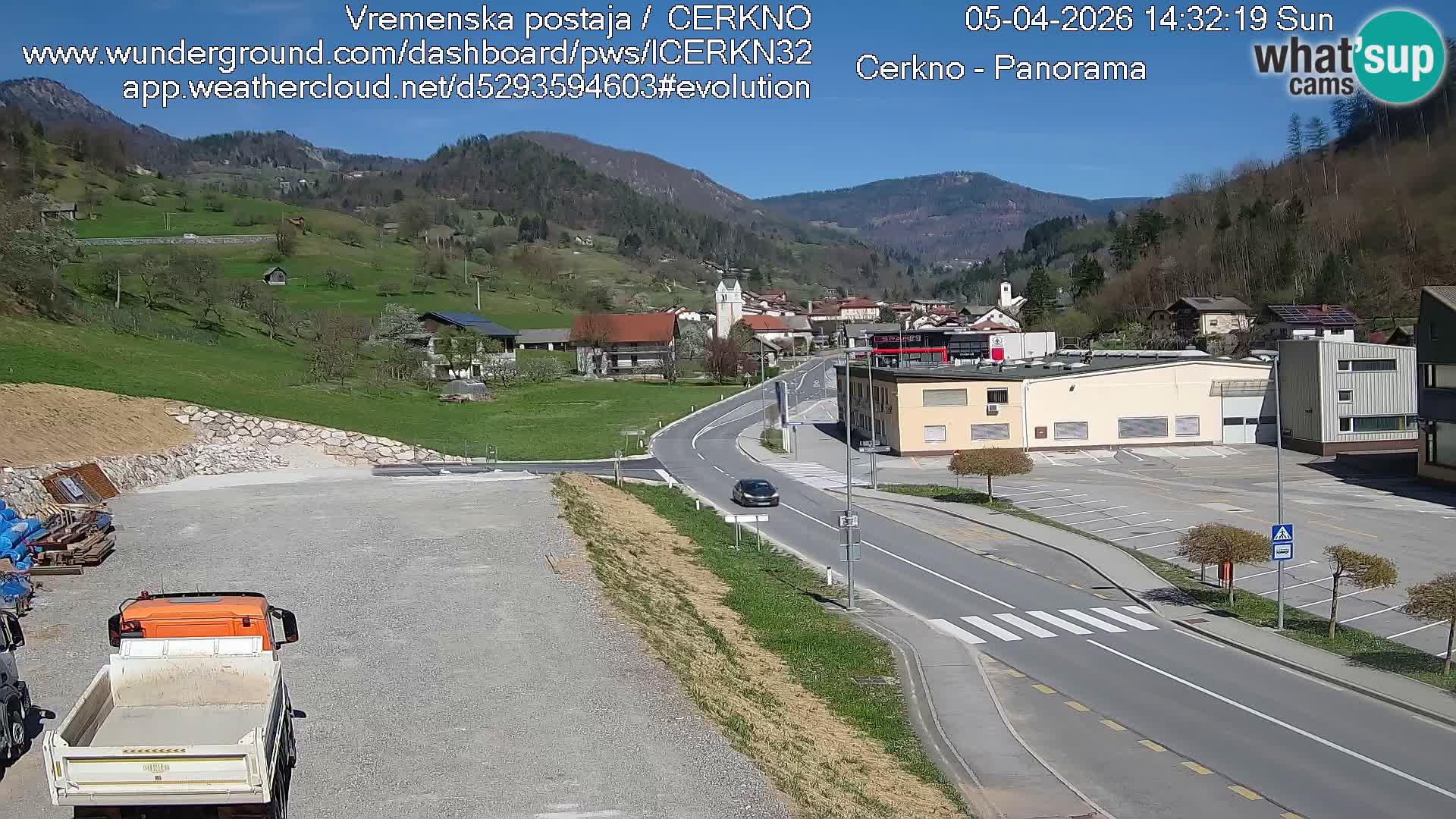 Cerkno entrada a la ciudad Webcam en vivo