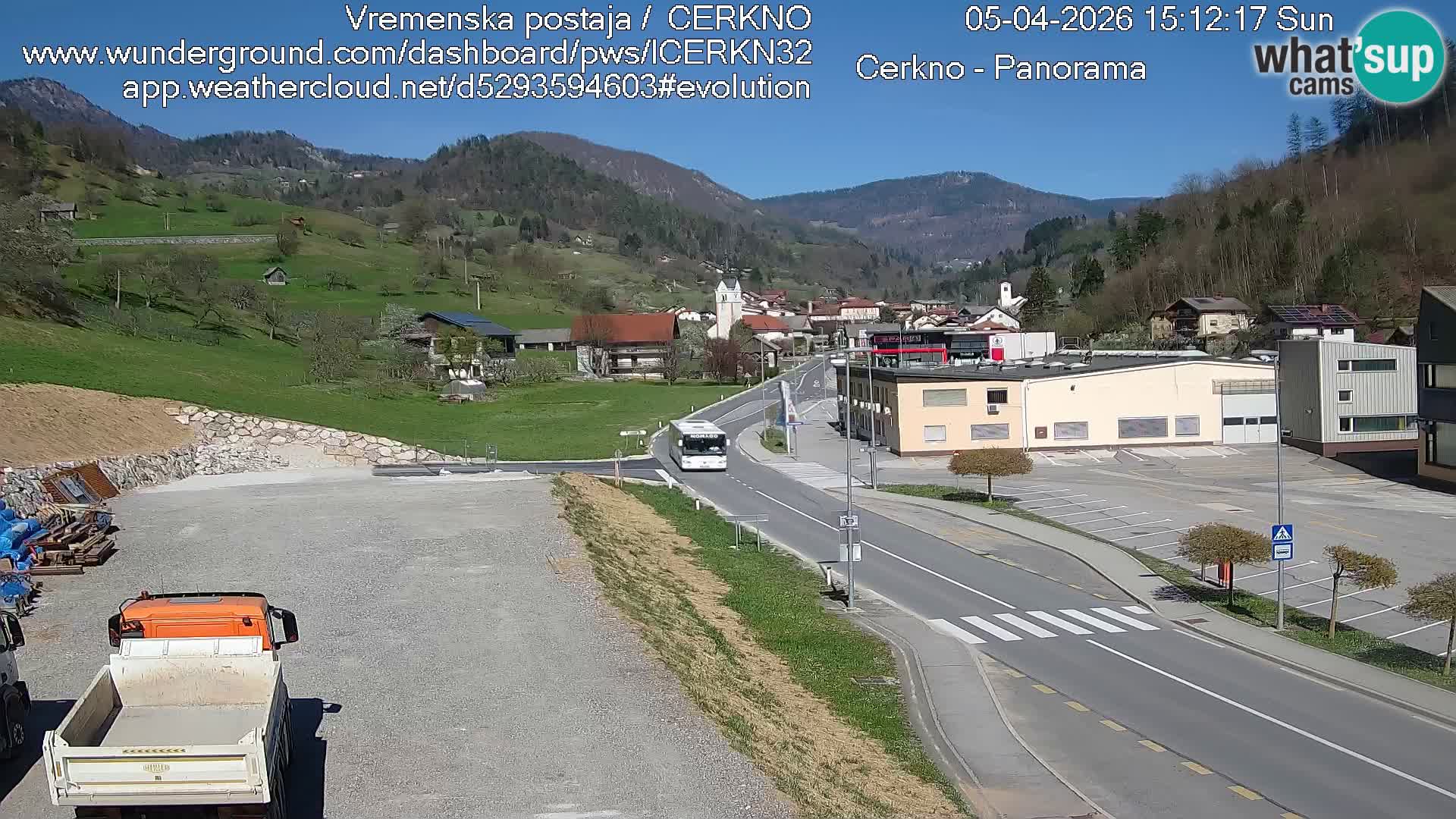 Webcam en direct – Entrée de la ville de Cerkno