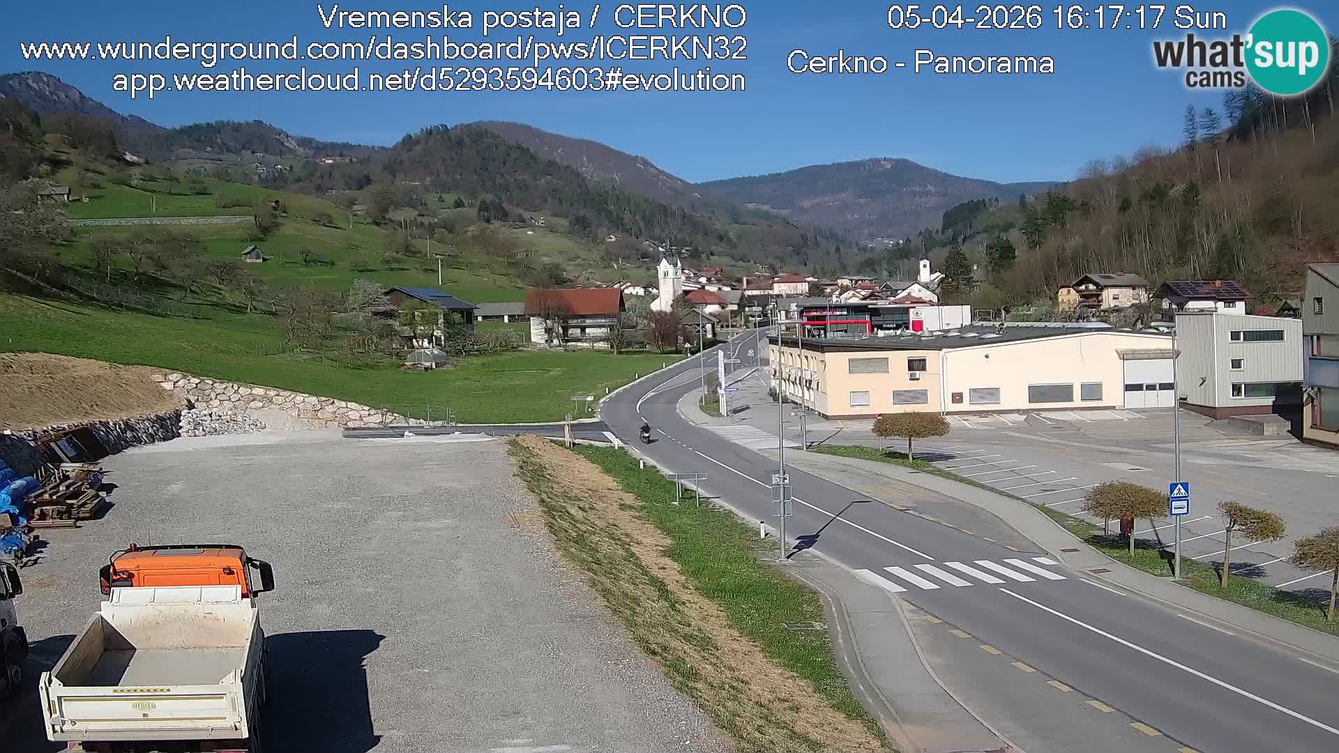 Cerkno city entrance Live Webcam