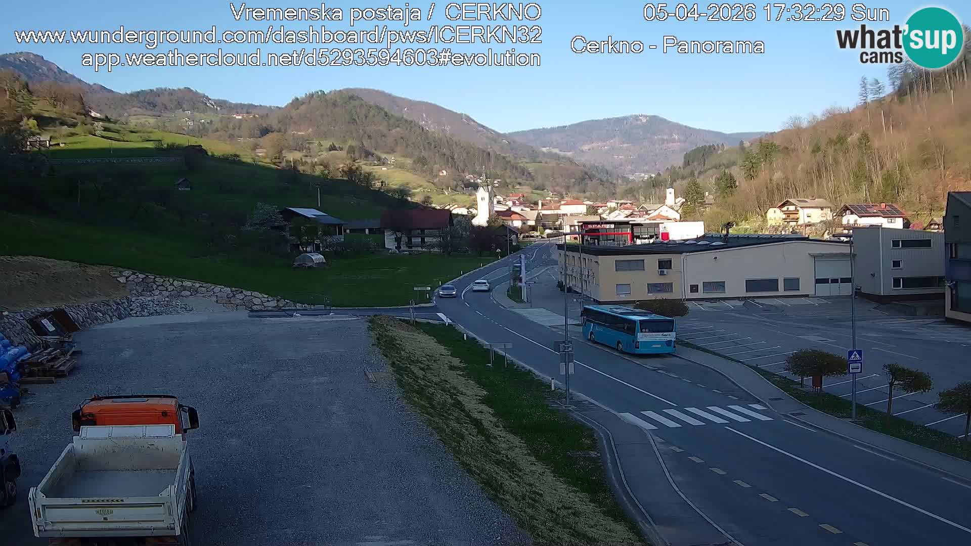 Cerkno entrada a la ciudad Webcam en vivo