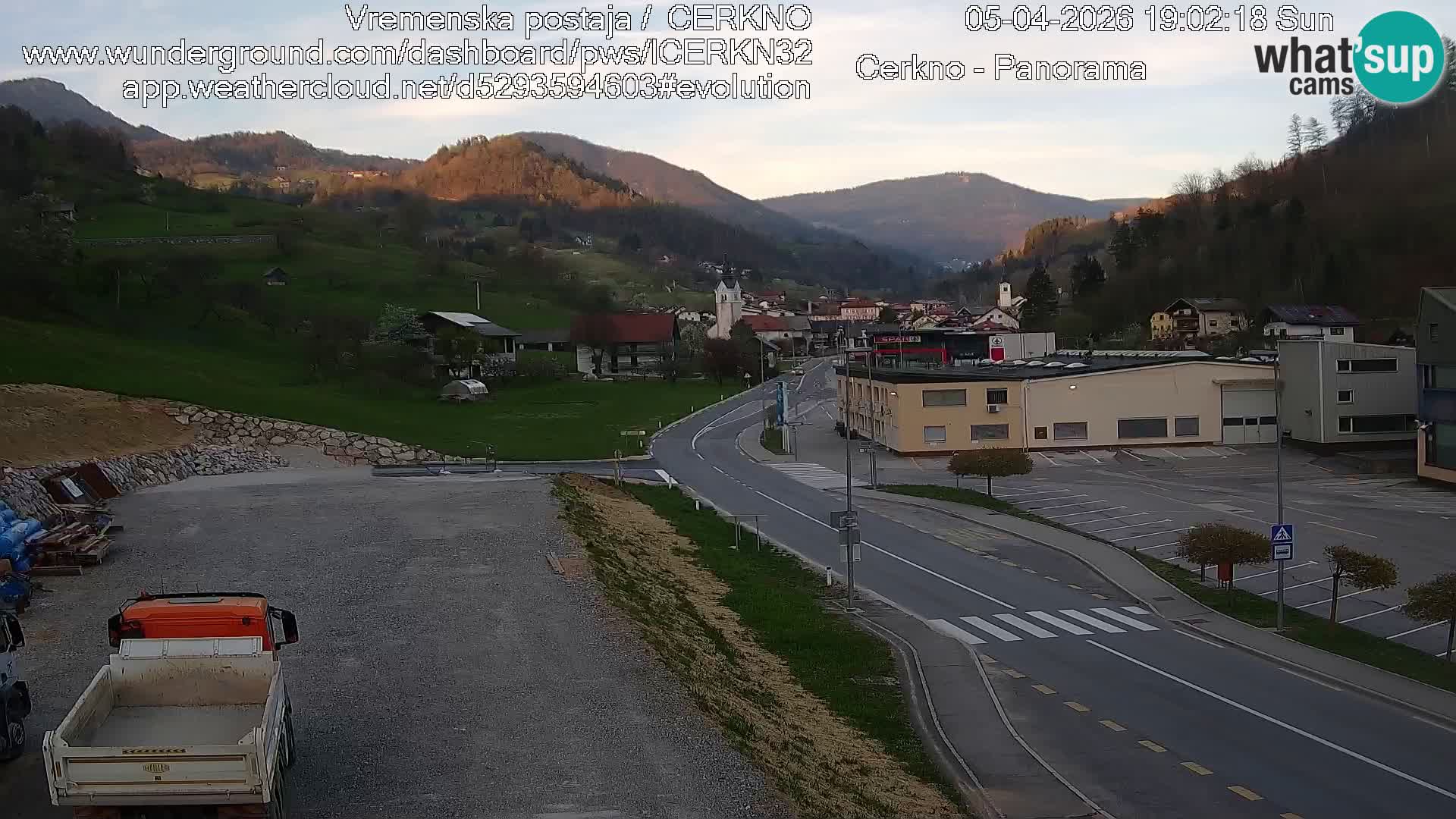 Cerkno entrada a la ciudad Webcam en vivo
