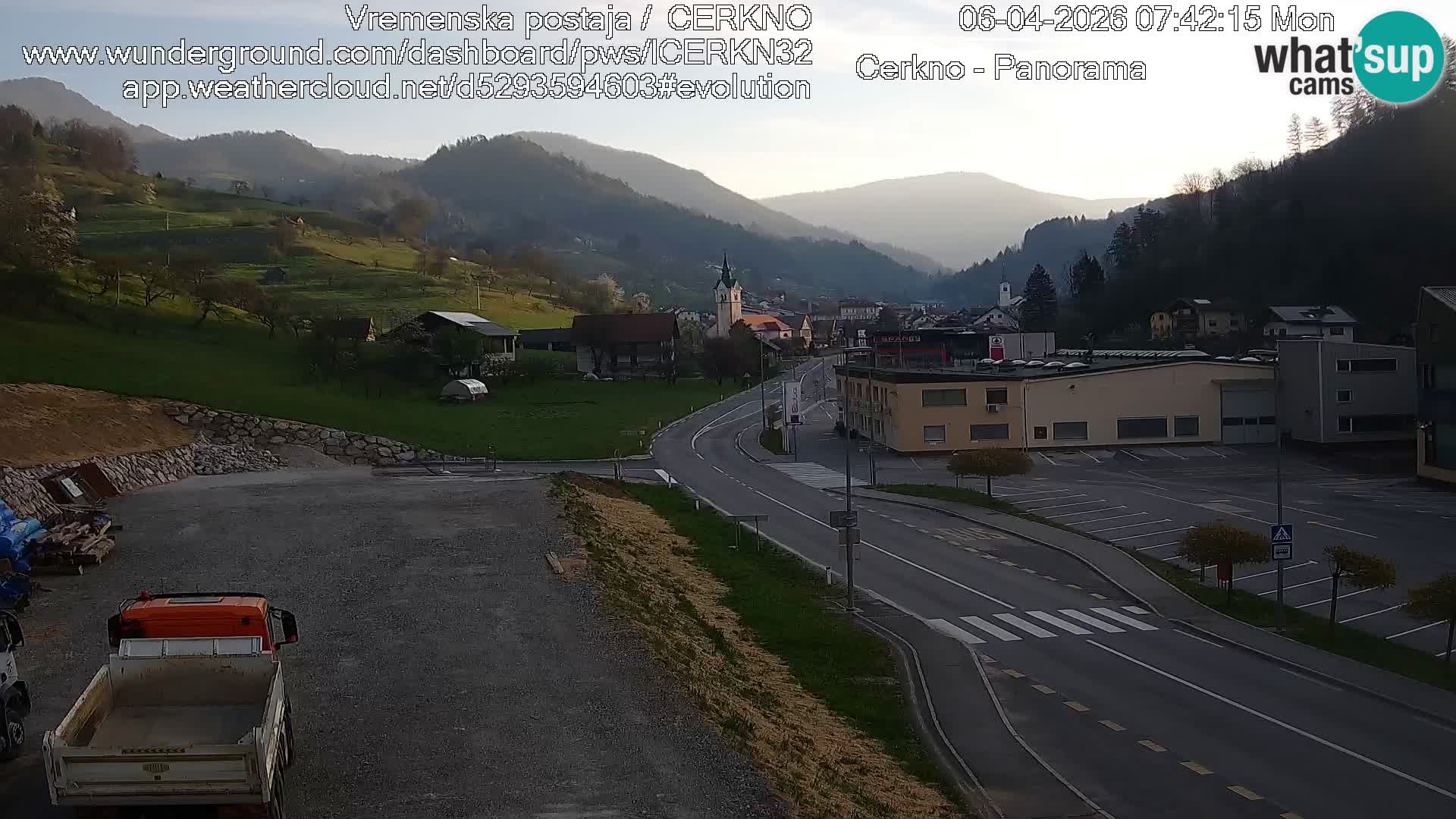 Cerkno city entrance Live Webcam