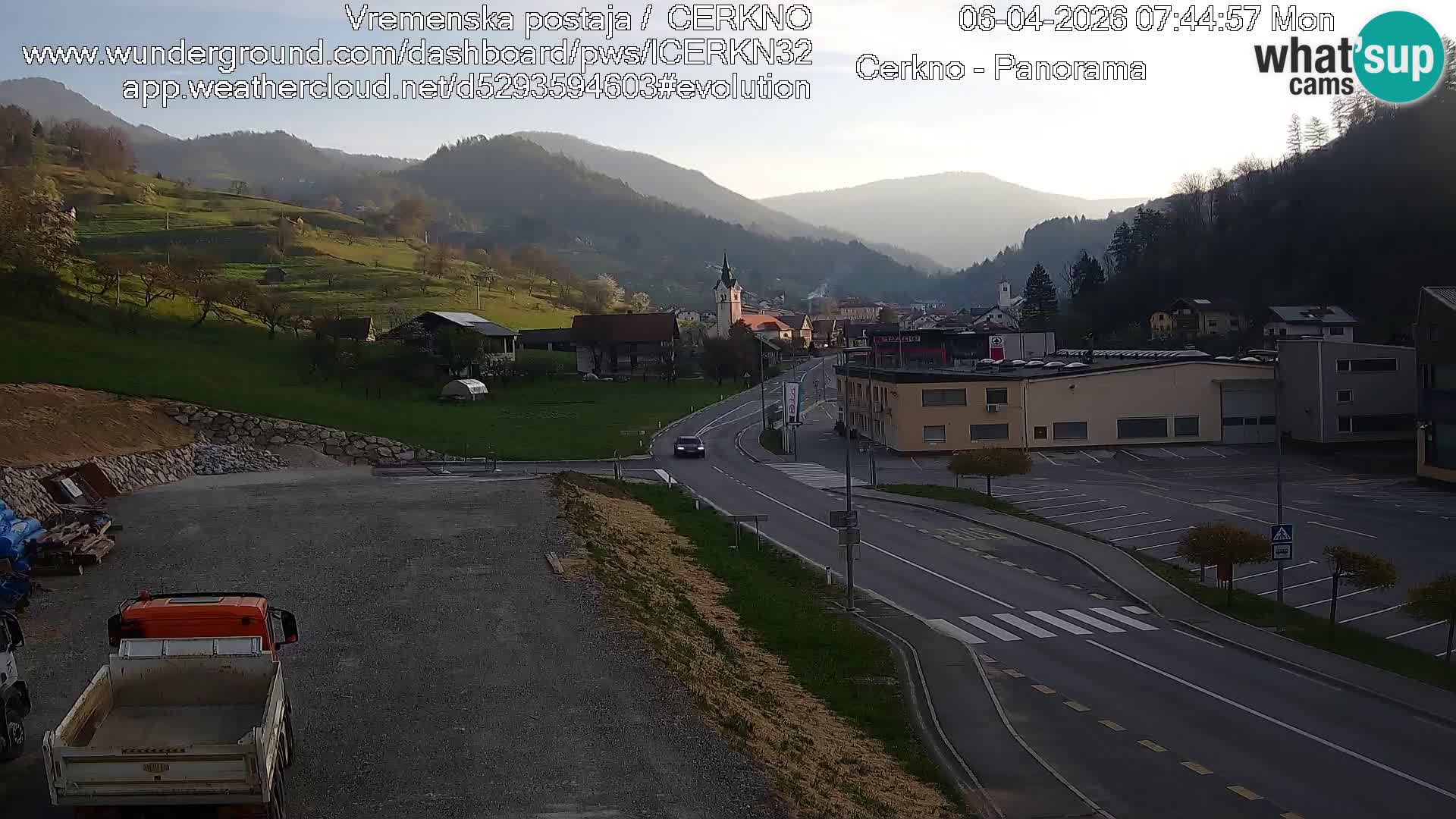 Cerkno entrada a la ciudad Webcam en vivo