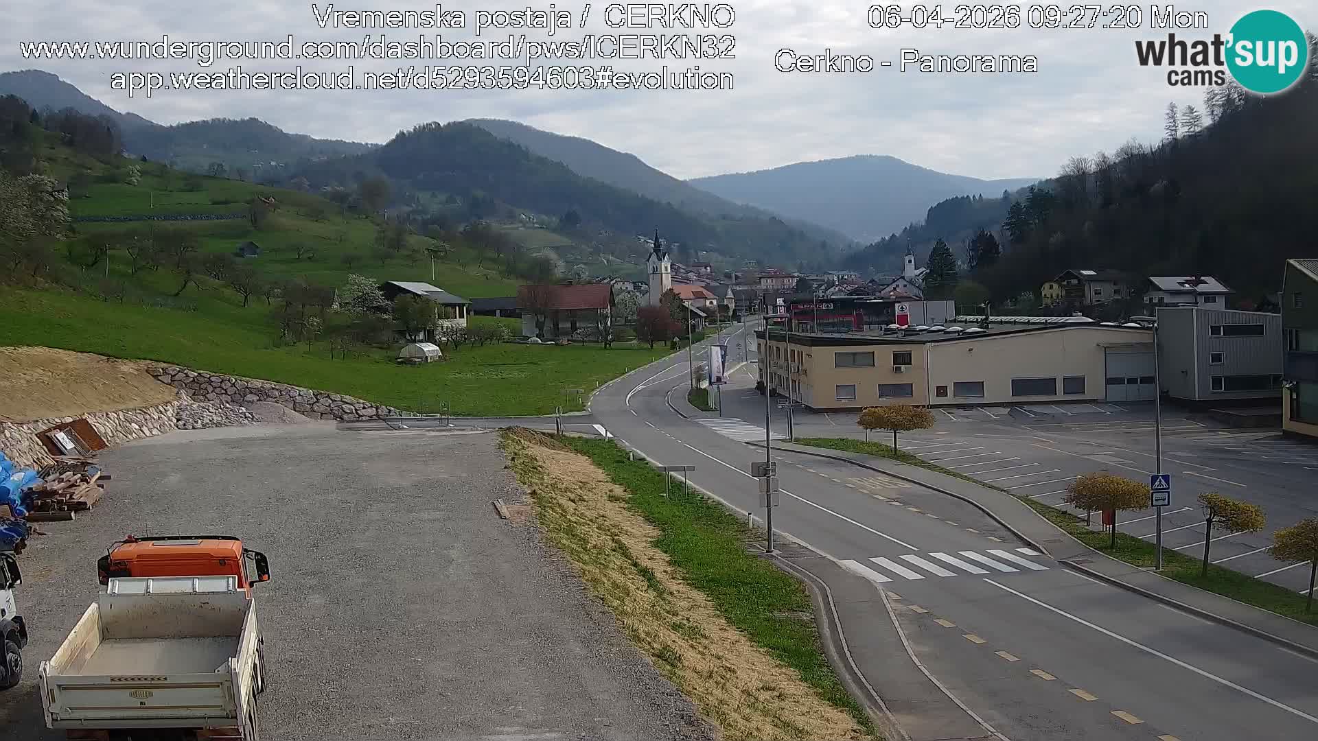Cerkno entrada a la ciudad Webcam en vivo