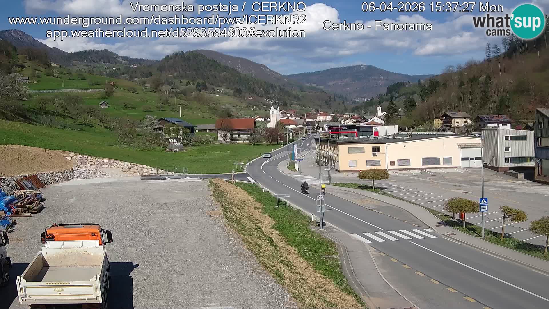 Cerkno entrada a la ciudad Webcam en vivo