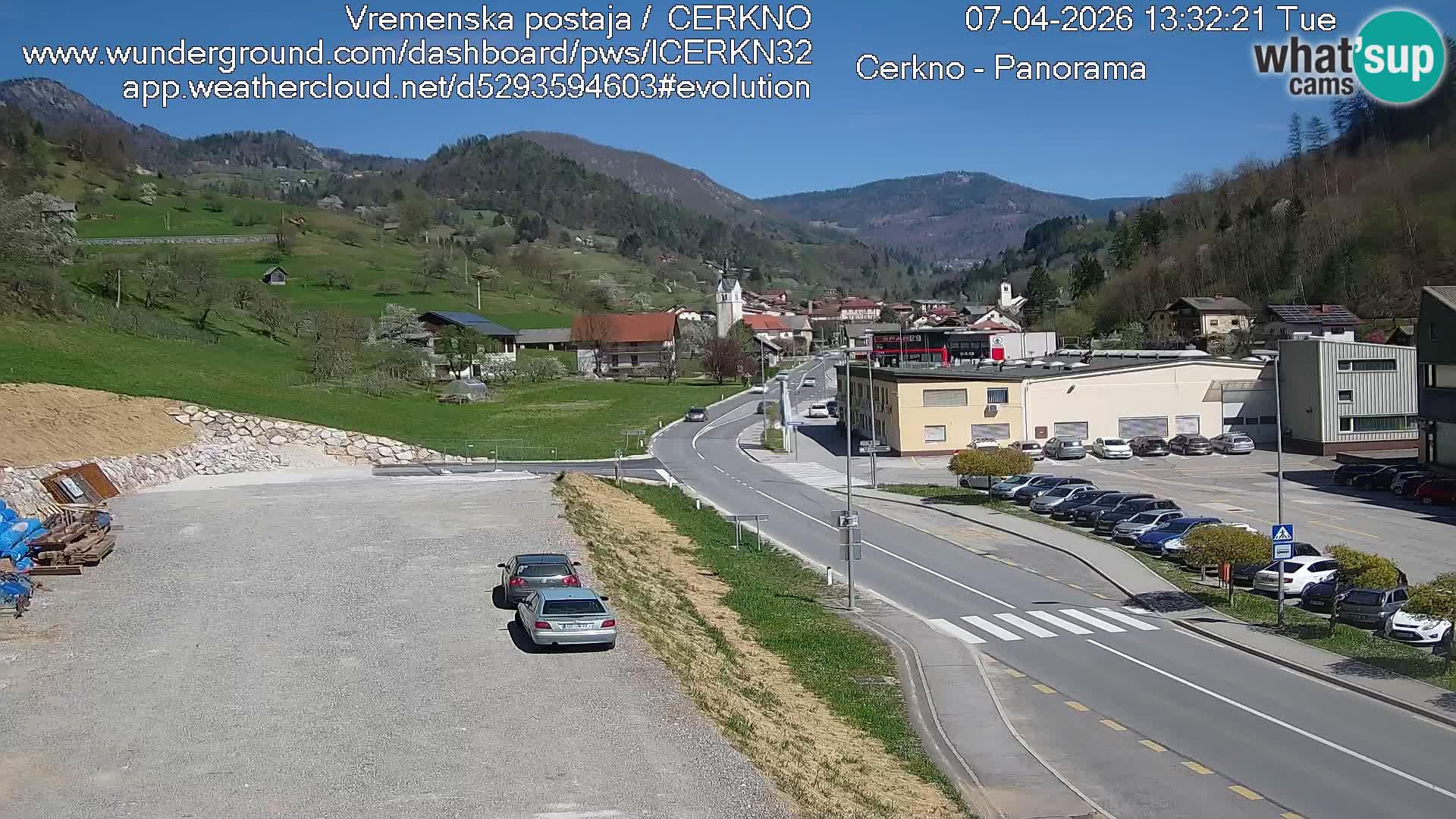 Webcam en direct – Entrée de la ville de Cerkno
