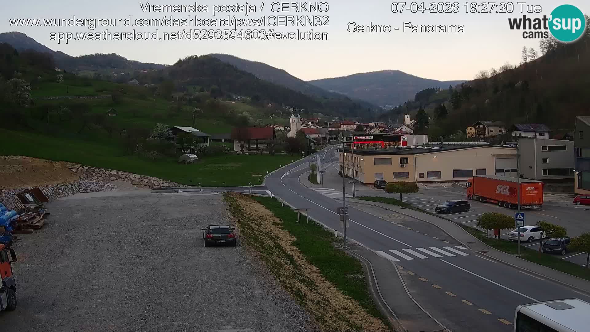 Cerkno city entrance Live Webcam