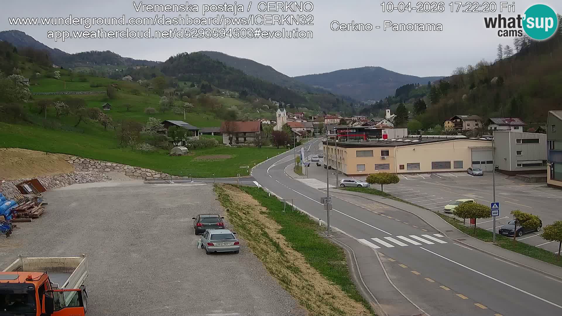Cerkno city entrance Live Webcam