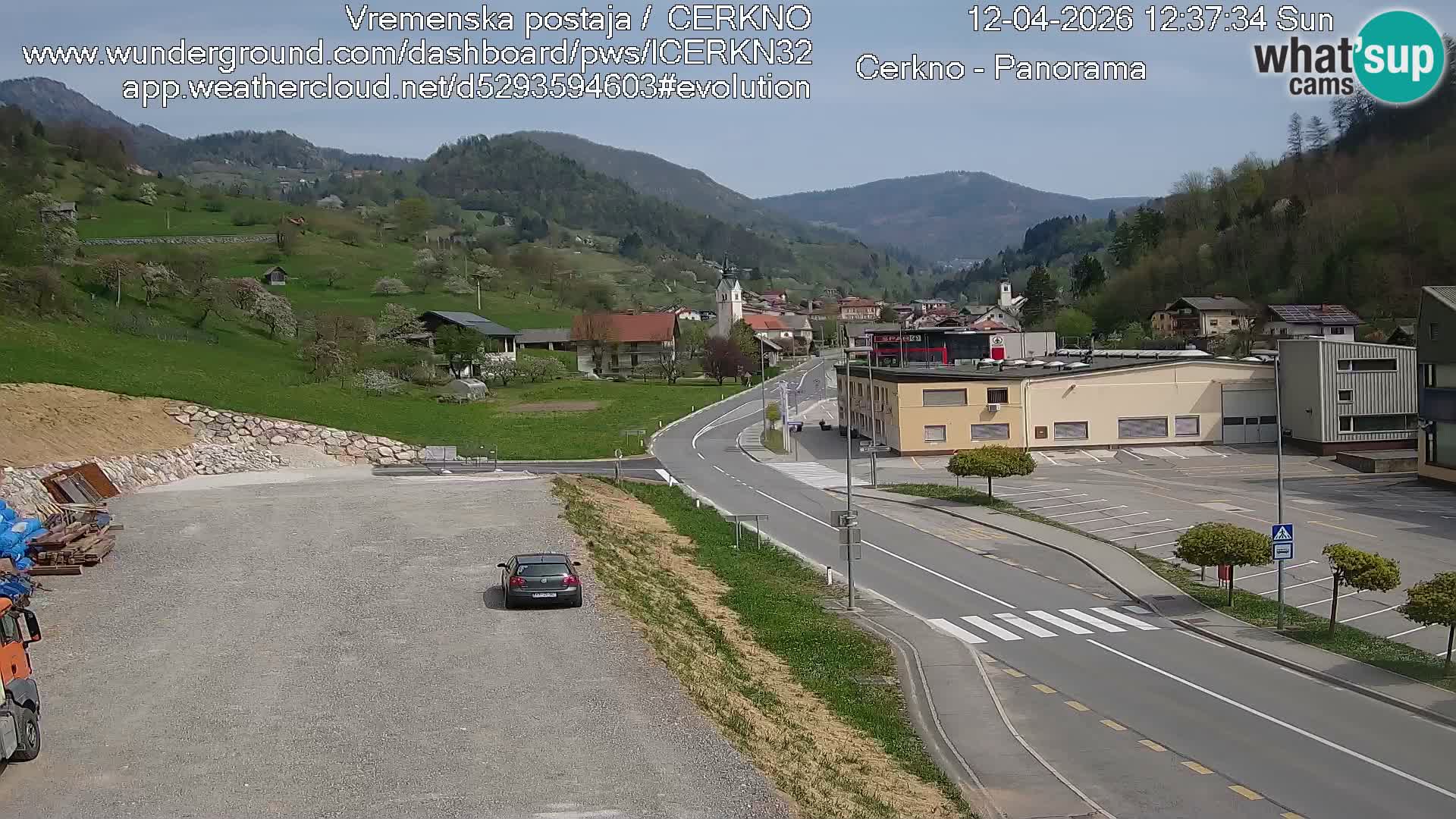 Webcam en direct – Entrée de la ville de Cerkno