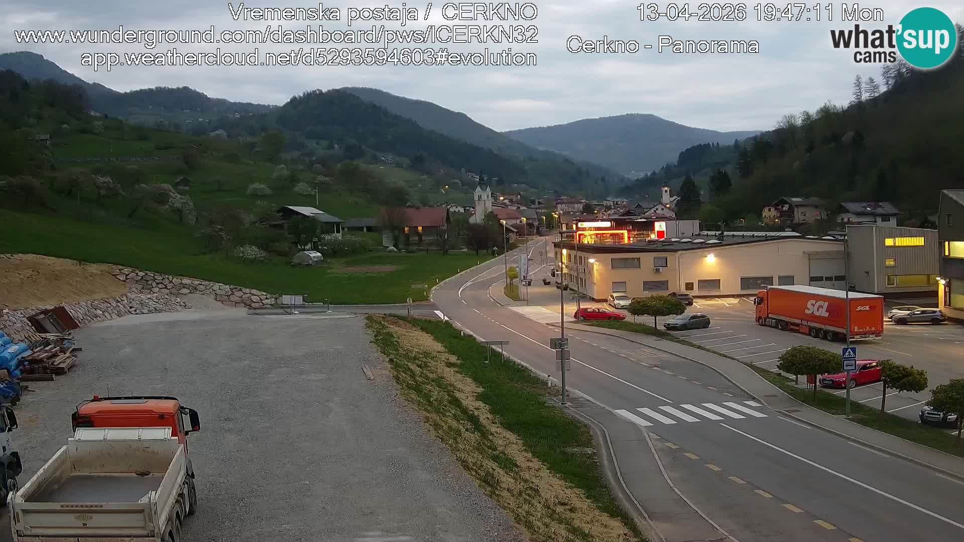 Webcam en direct – Entrée de la ville de Cerkno