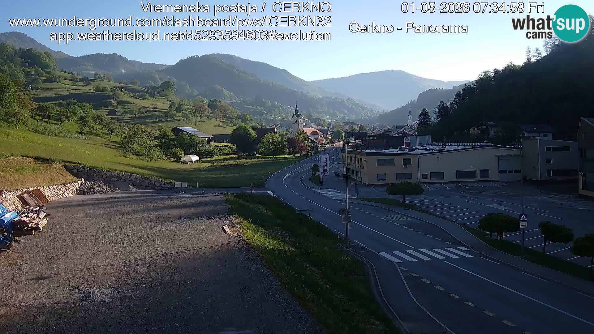 Webcam en direct – Entrée de la ville de Cerkno