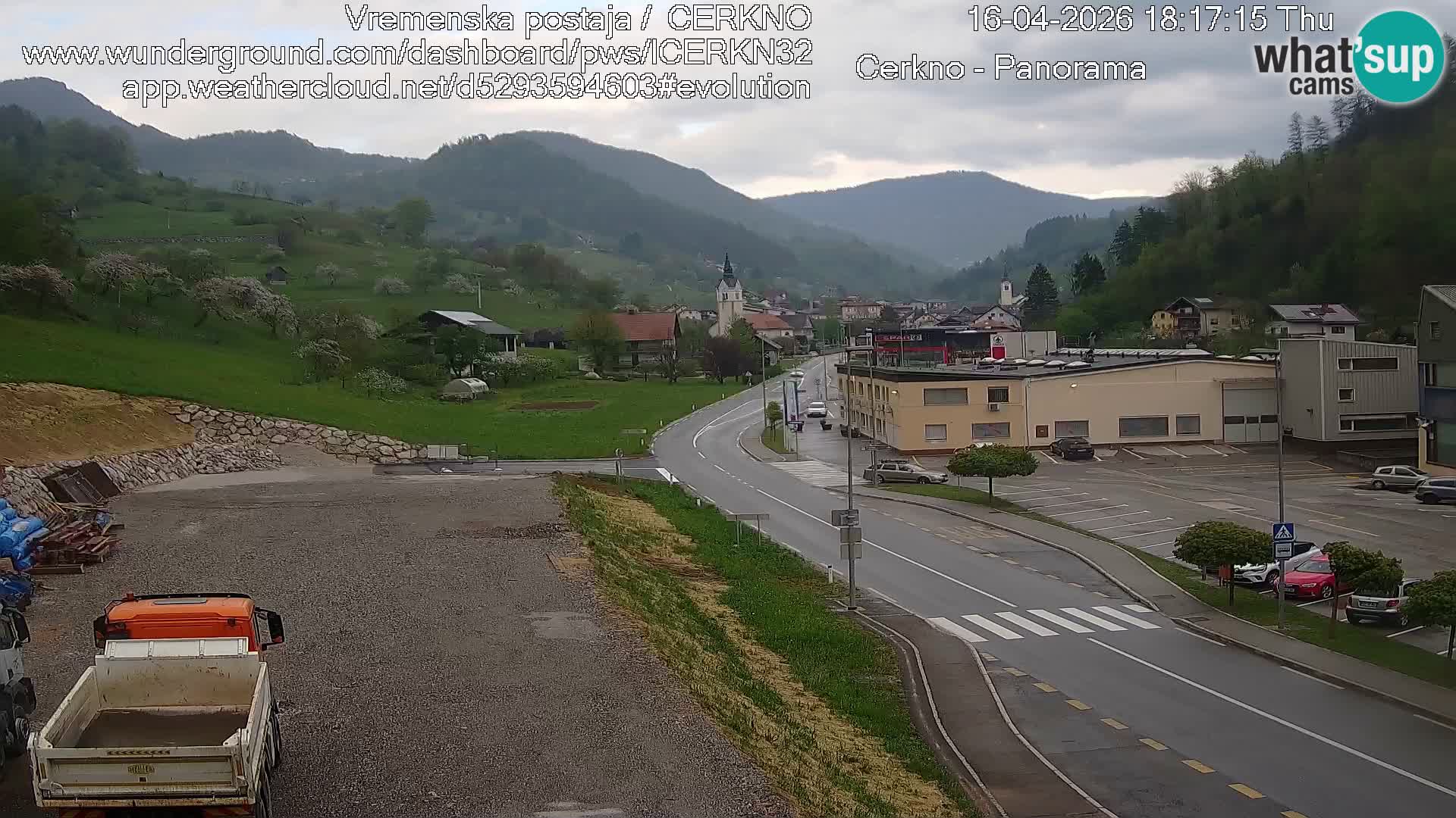 Cerkno entrada a la ciudad Webcam en vivo