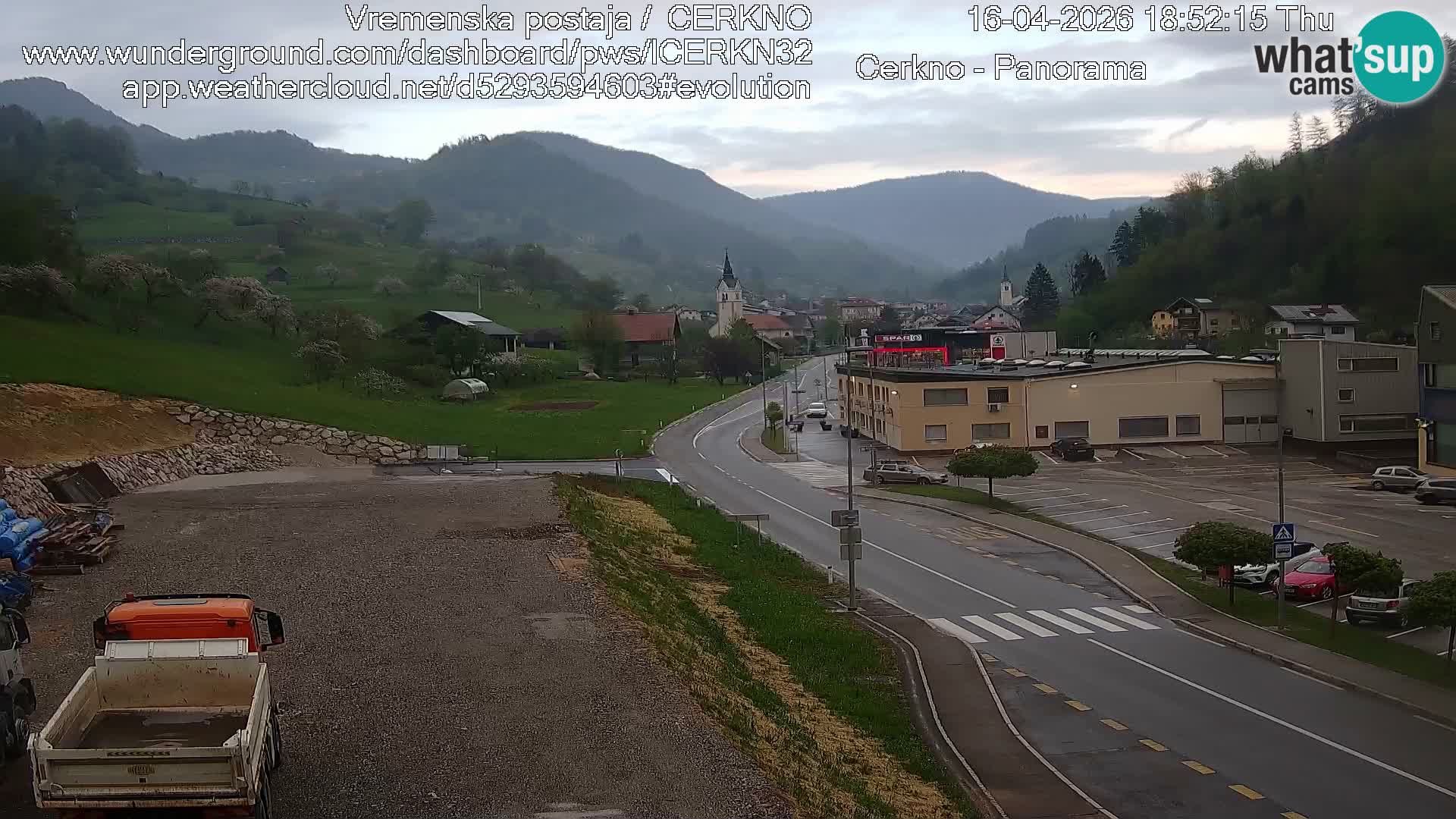 Webcam en direct – Entrée de la ville de Cerkno