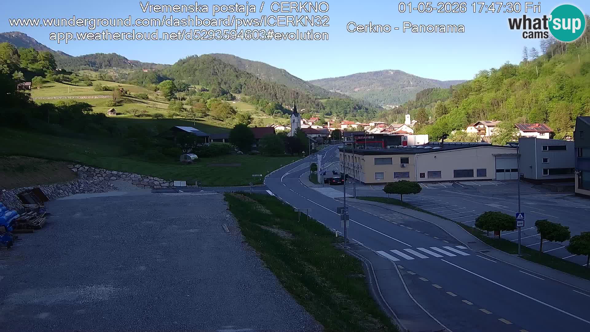 Webcam en direct – Entrée de la ville de Cerkno