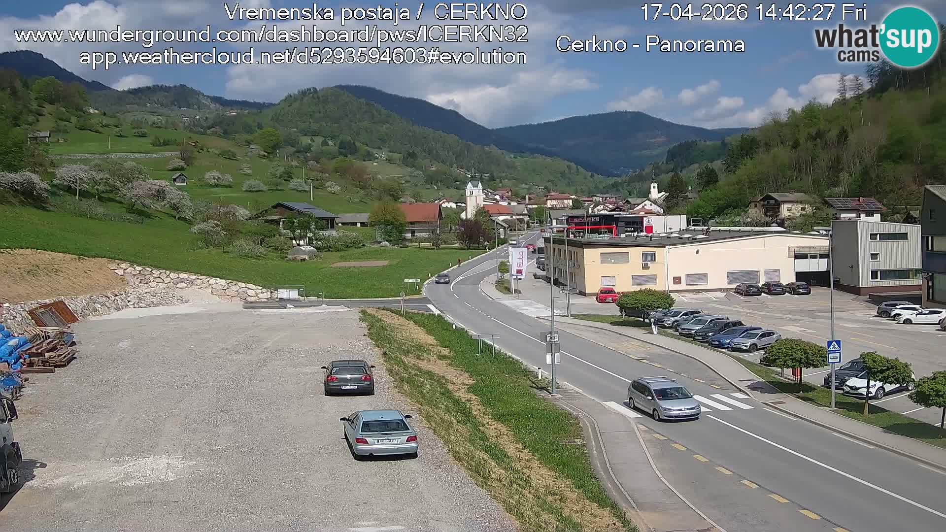 Webcam en direct – Entrée de la ville de Cerkno