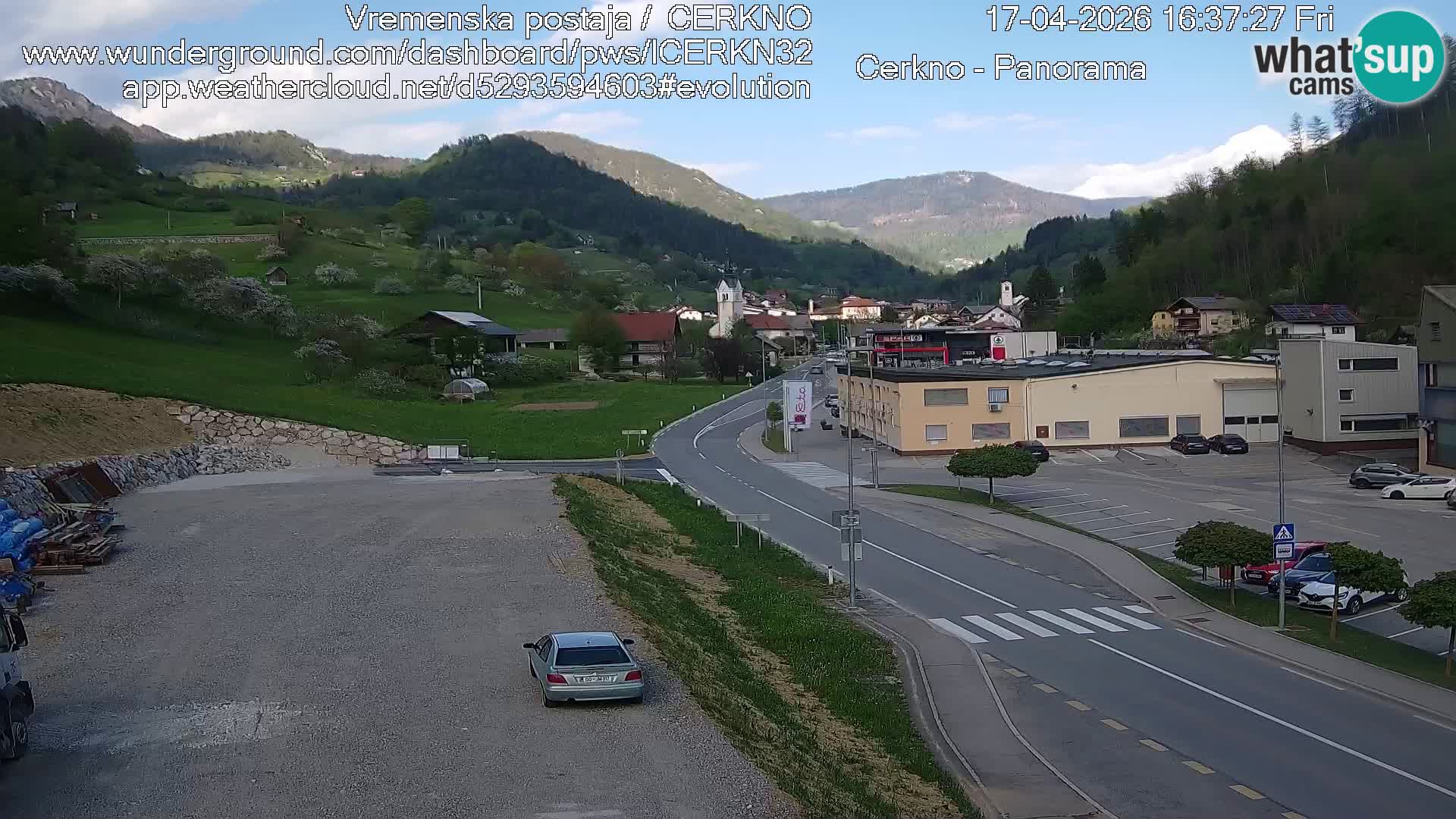 Webcam en direct – Entrée de la ville de Cerkno