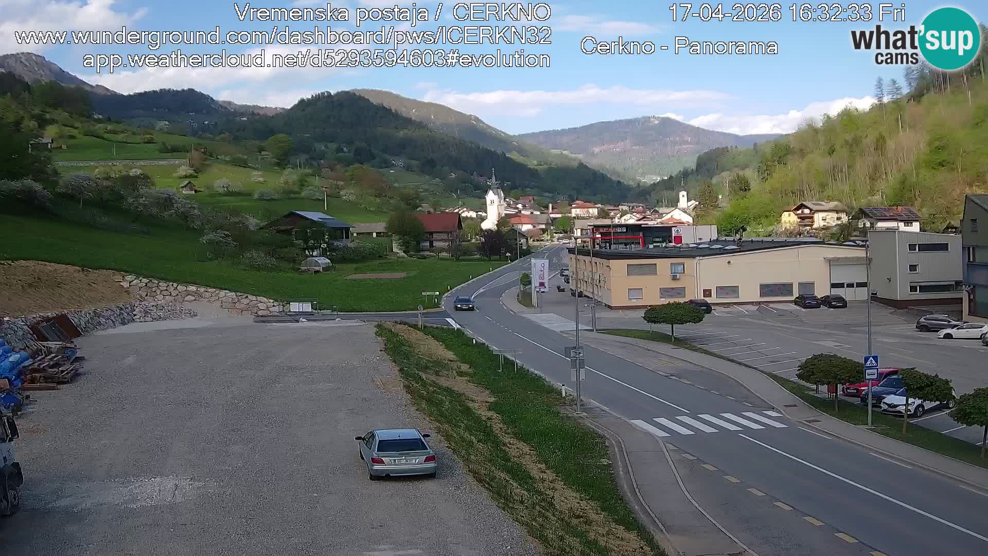 Cerkno entrada a la ciudad Webcam en vivo
